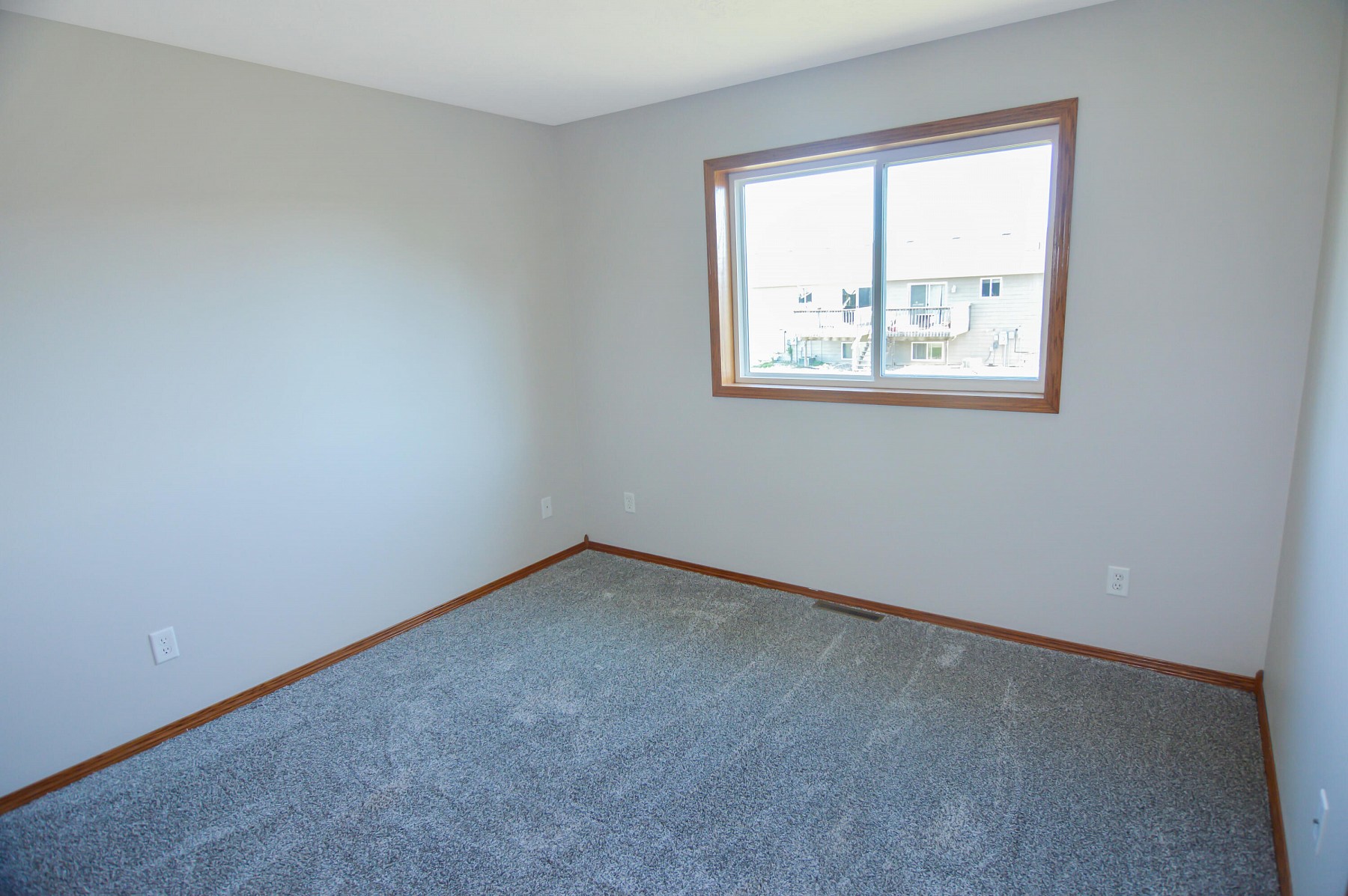 1730 Torrey Pines Drive, Brookings, SD 57006