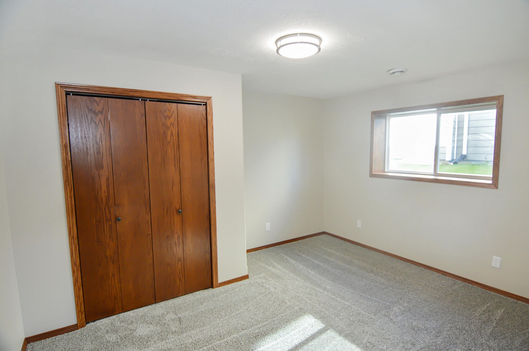 1730 Torrey Pines Drive, Brookings, SD 57006