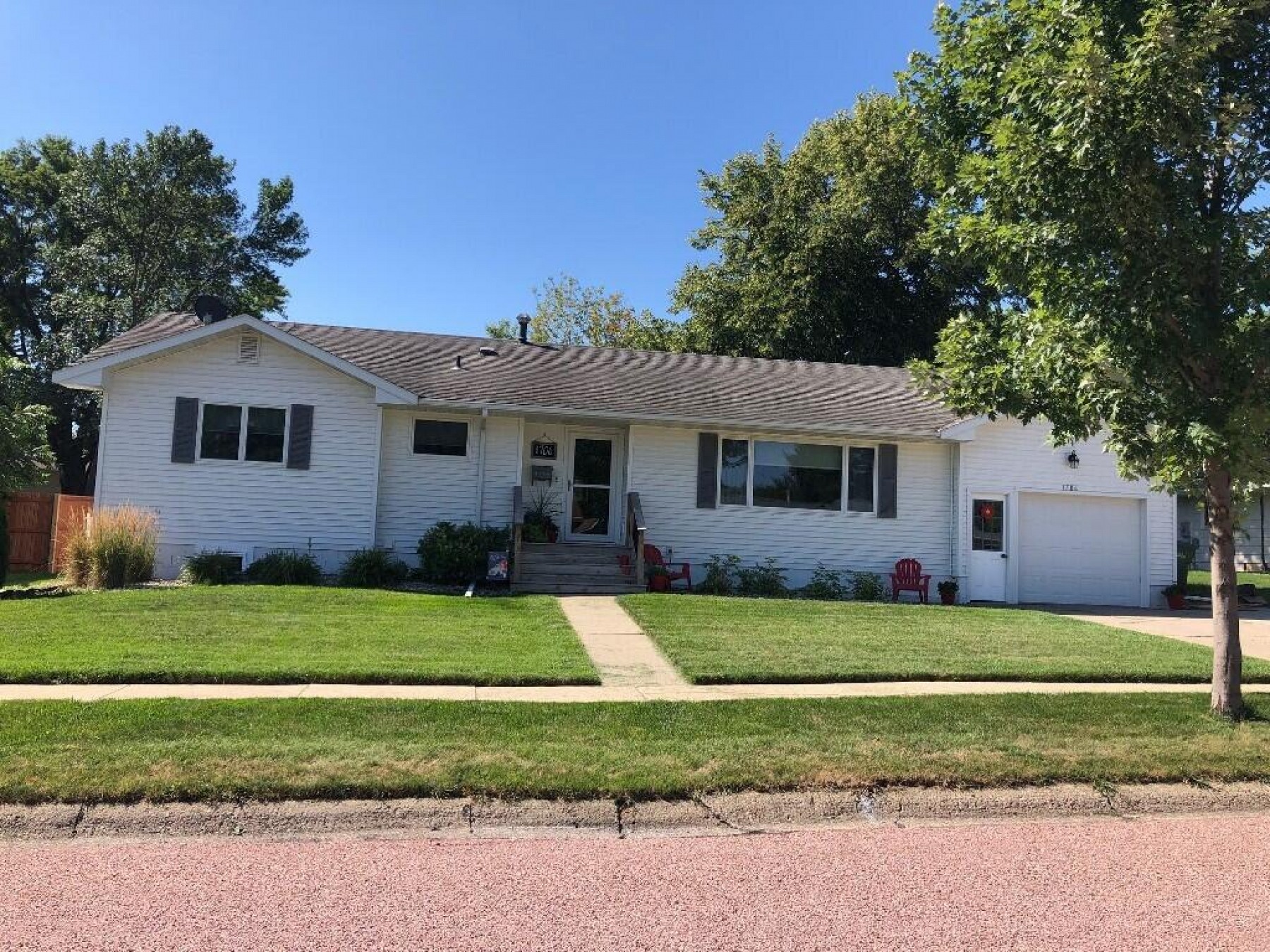 1706 1st Street, Brookings, SD 57006