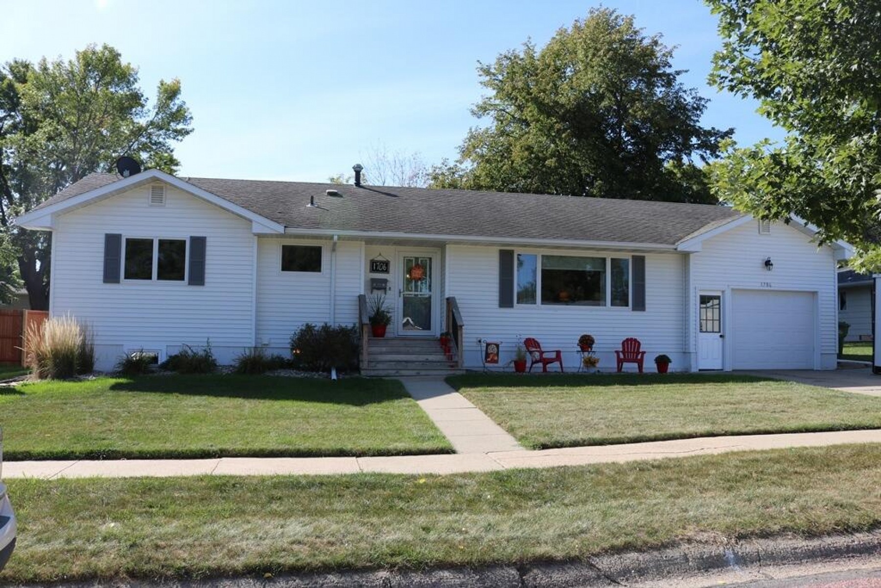 1706 1st Street, Brookings, SD 57006