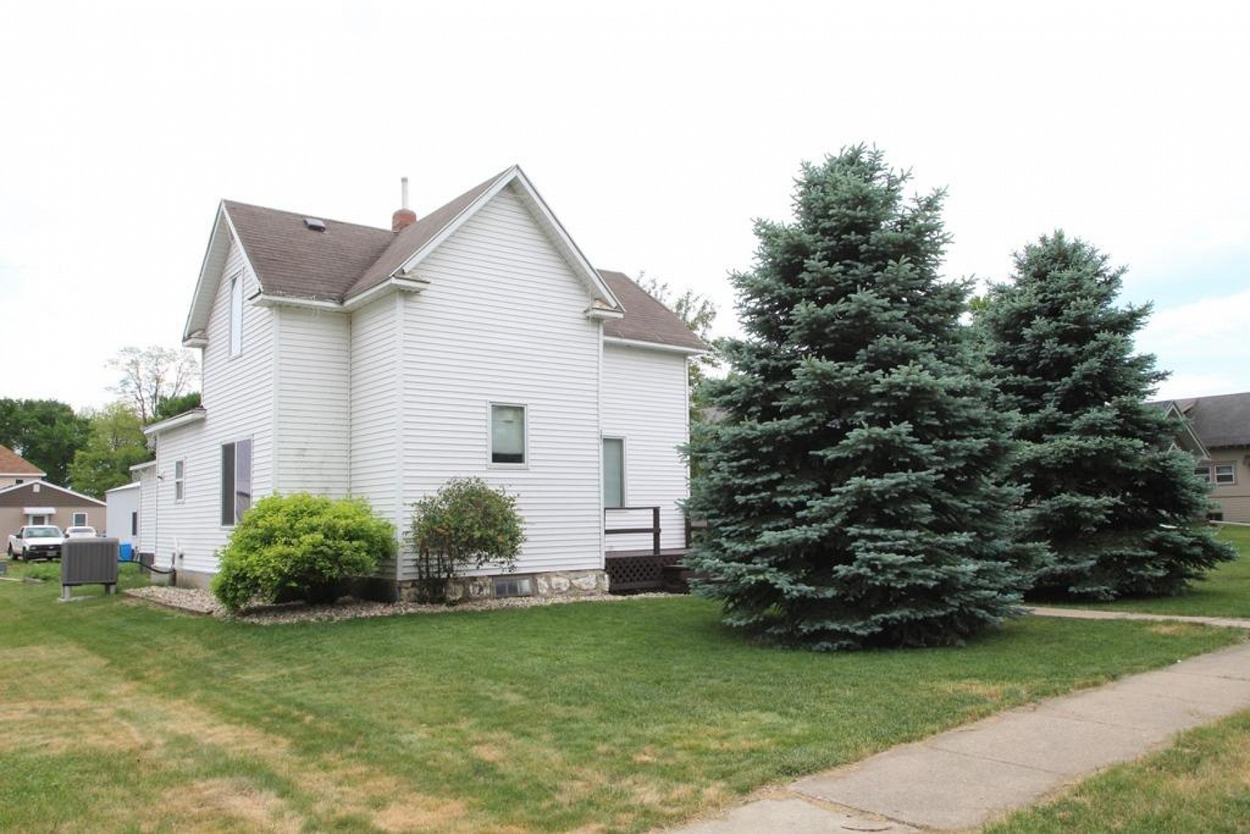 105 4th Street S, Arlington, SD 57212