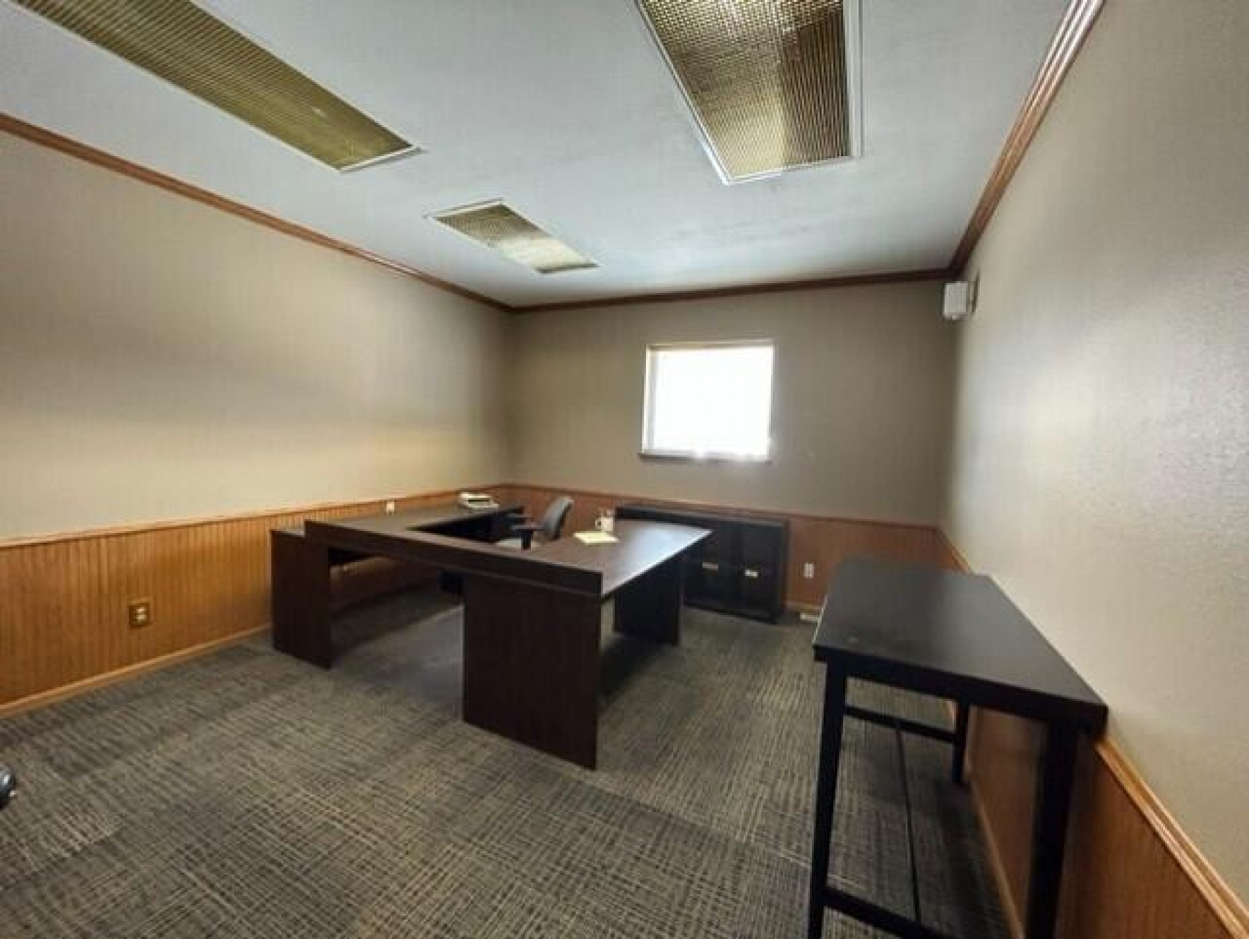 212 5th Avenue, Brookings, SD 57006