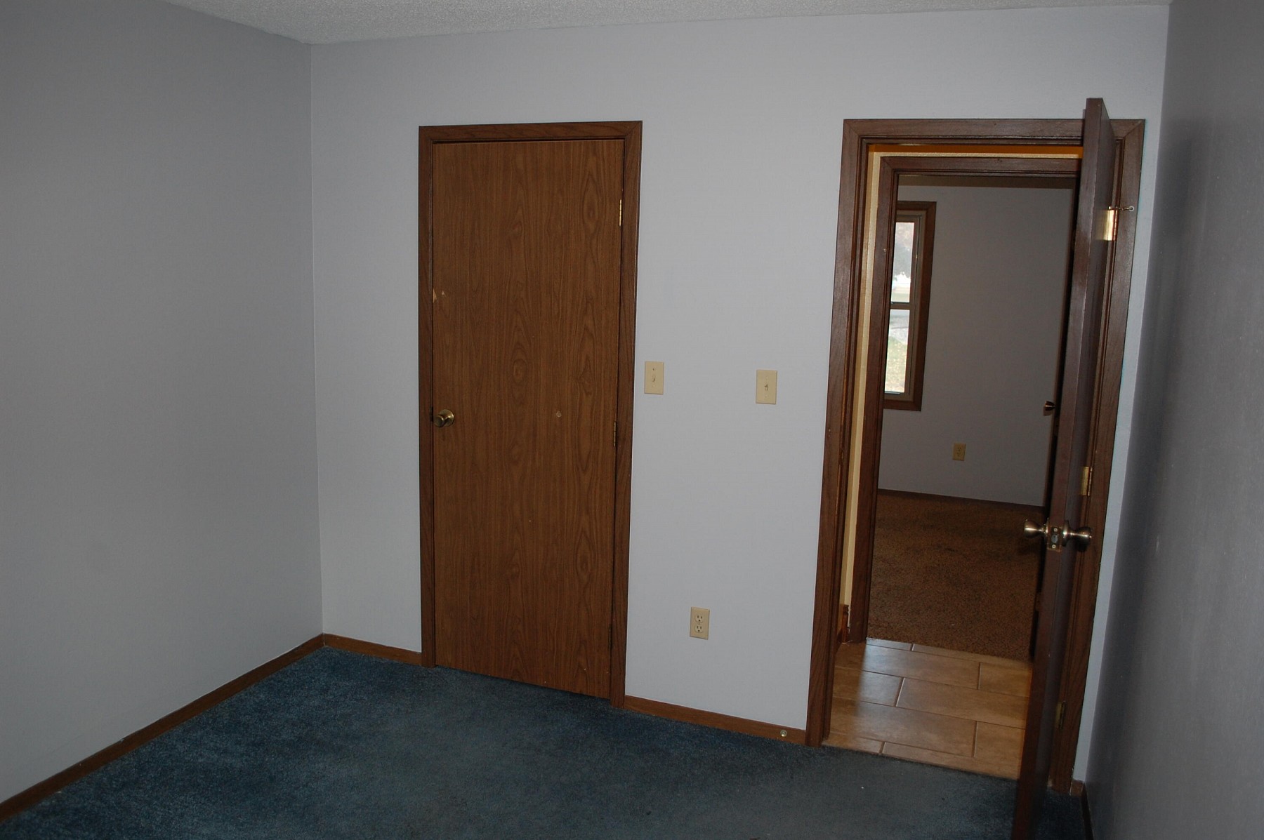 1127 12th Street S, Brookings, SD 57006