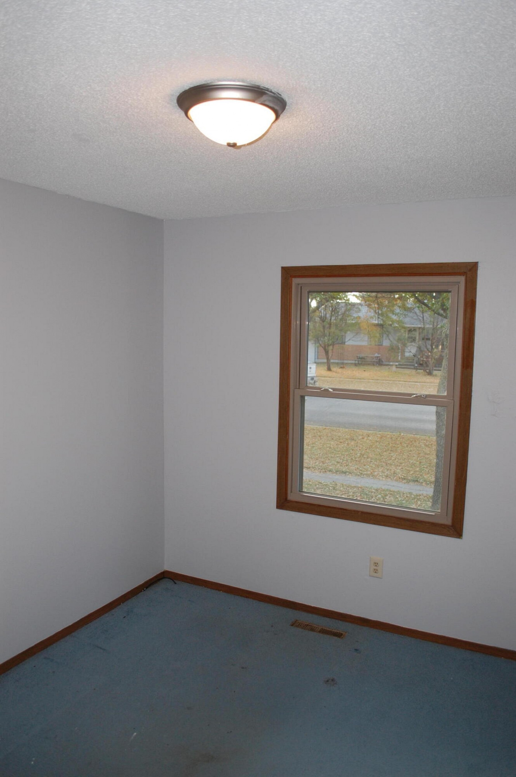 1127 12th Street S, Brookings, SD 57006