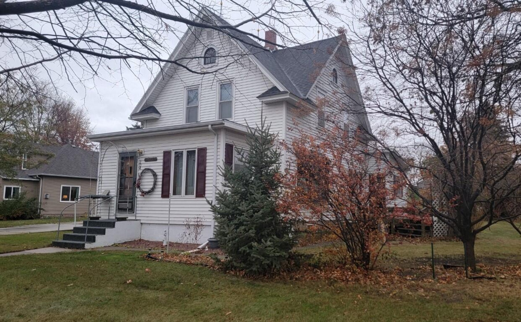 204 Main Avenue, Sinai, SD 57061