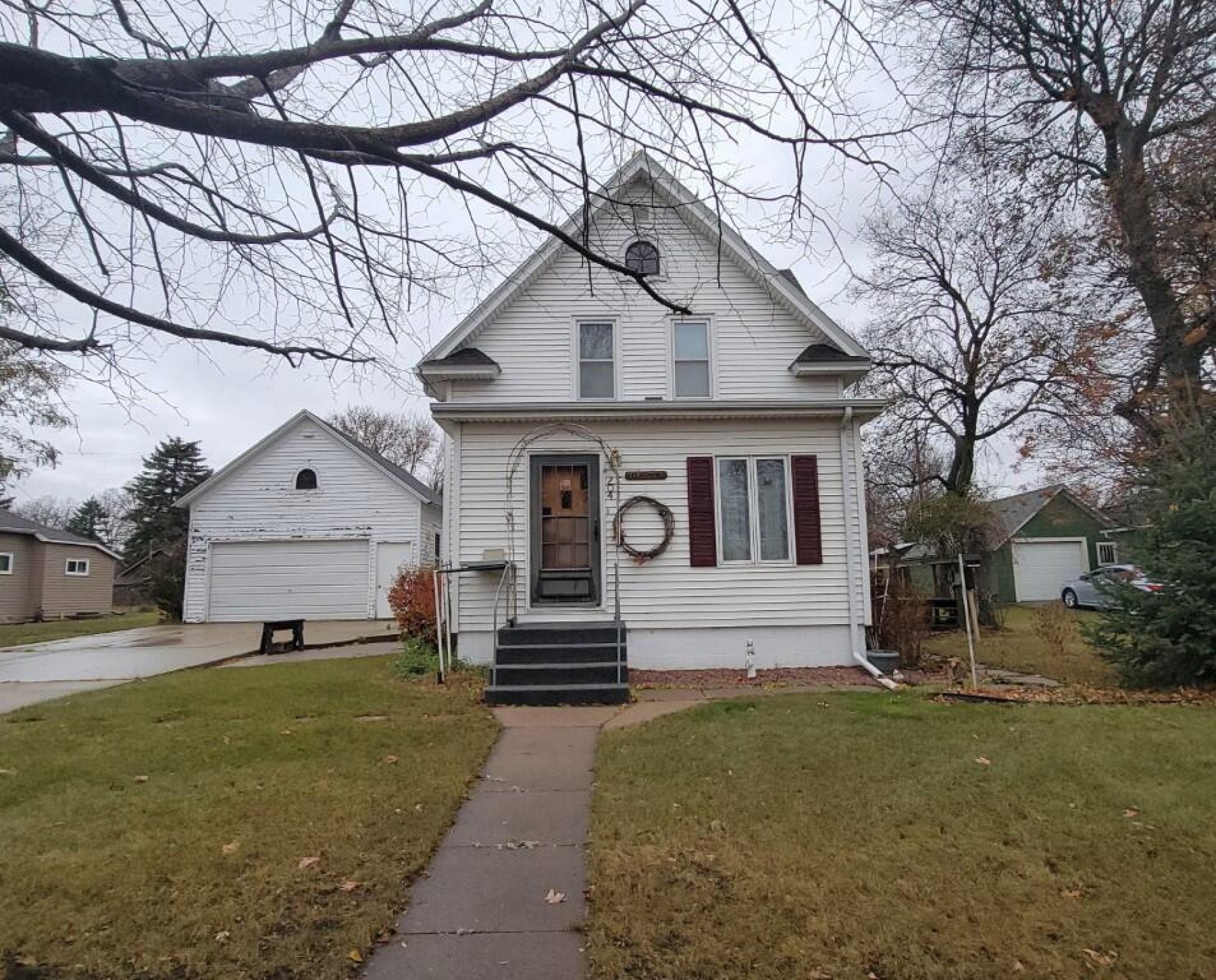 204 Main Avenue, Sinai, SD 57061