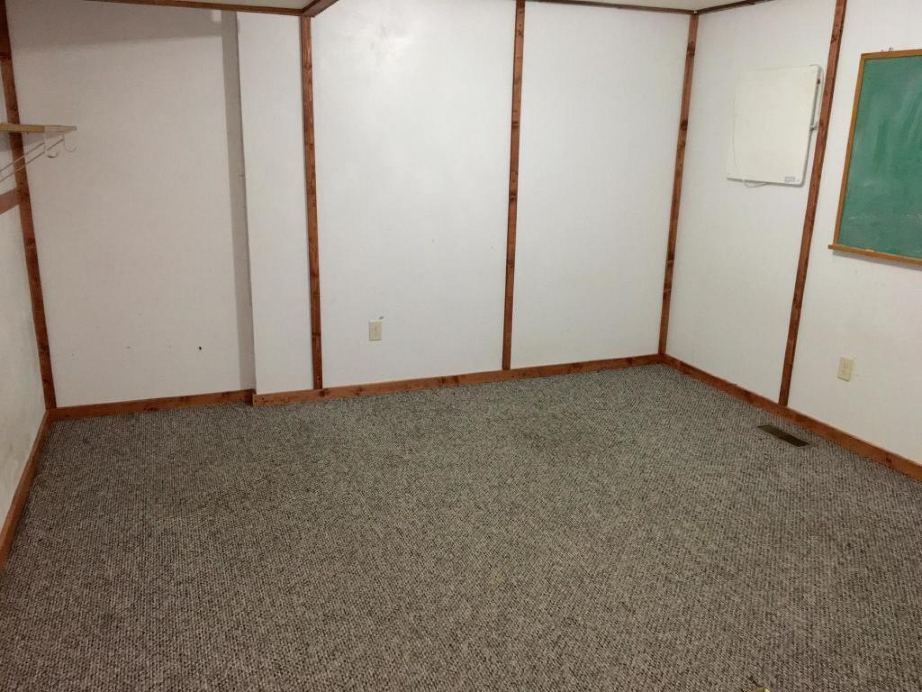 408 Kelsey Street, Elkton, SD 57026