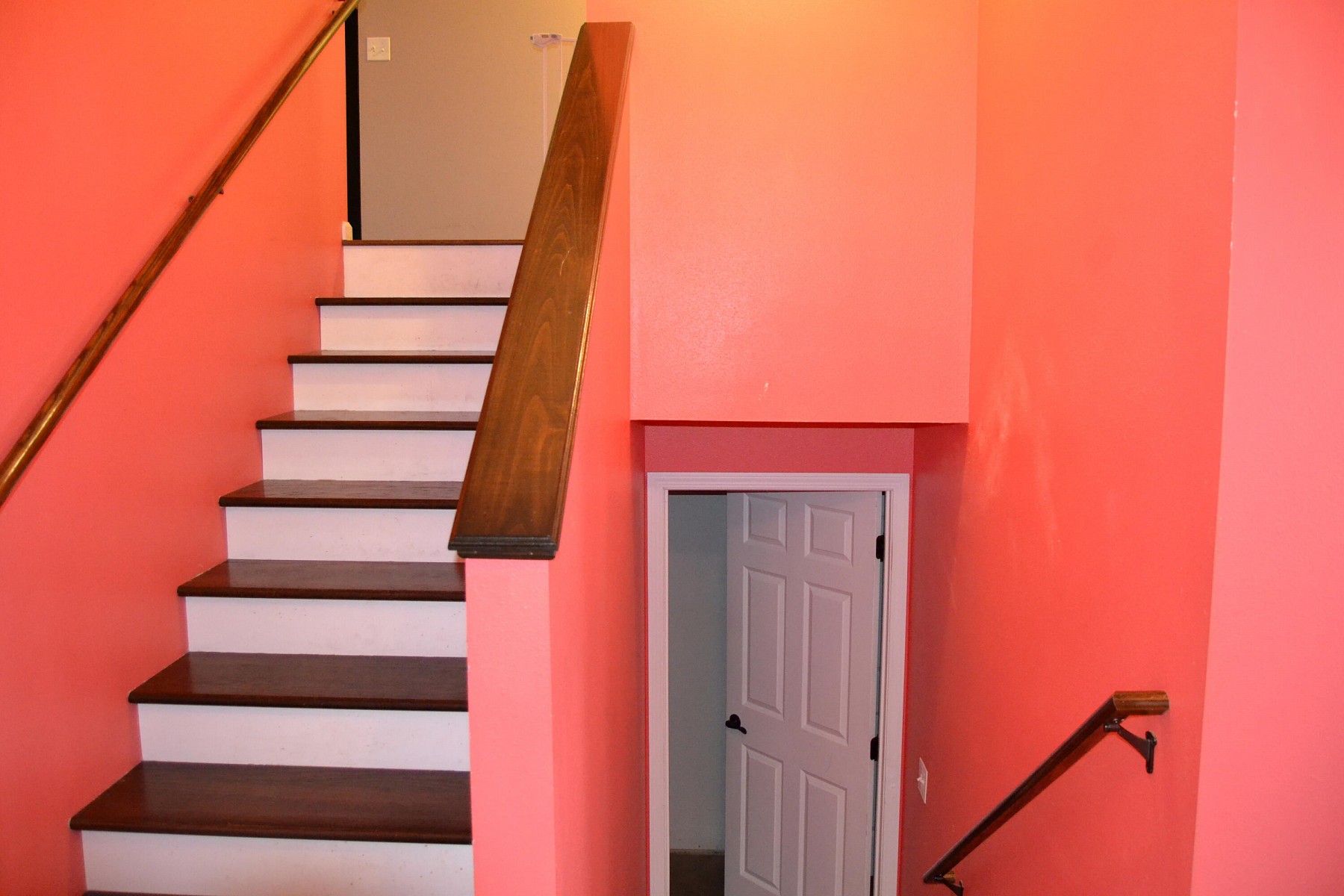 2116 Primrose Circle, Brookings, SD 57006