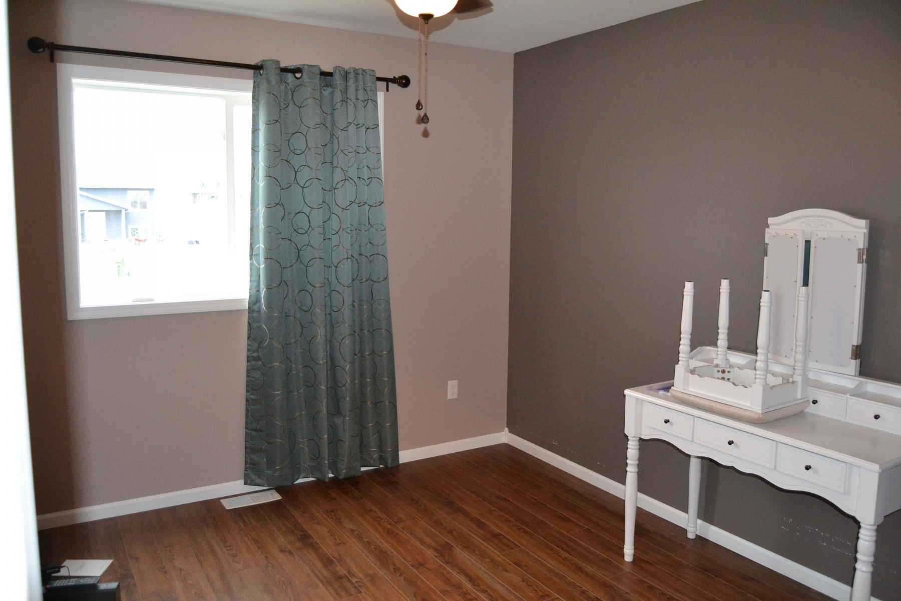 2116 Primrose Circle, Brookings, SD 57006