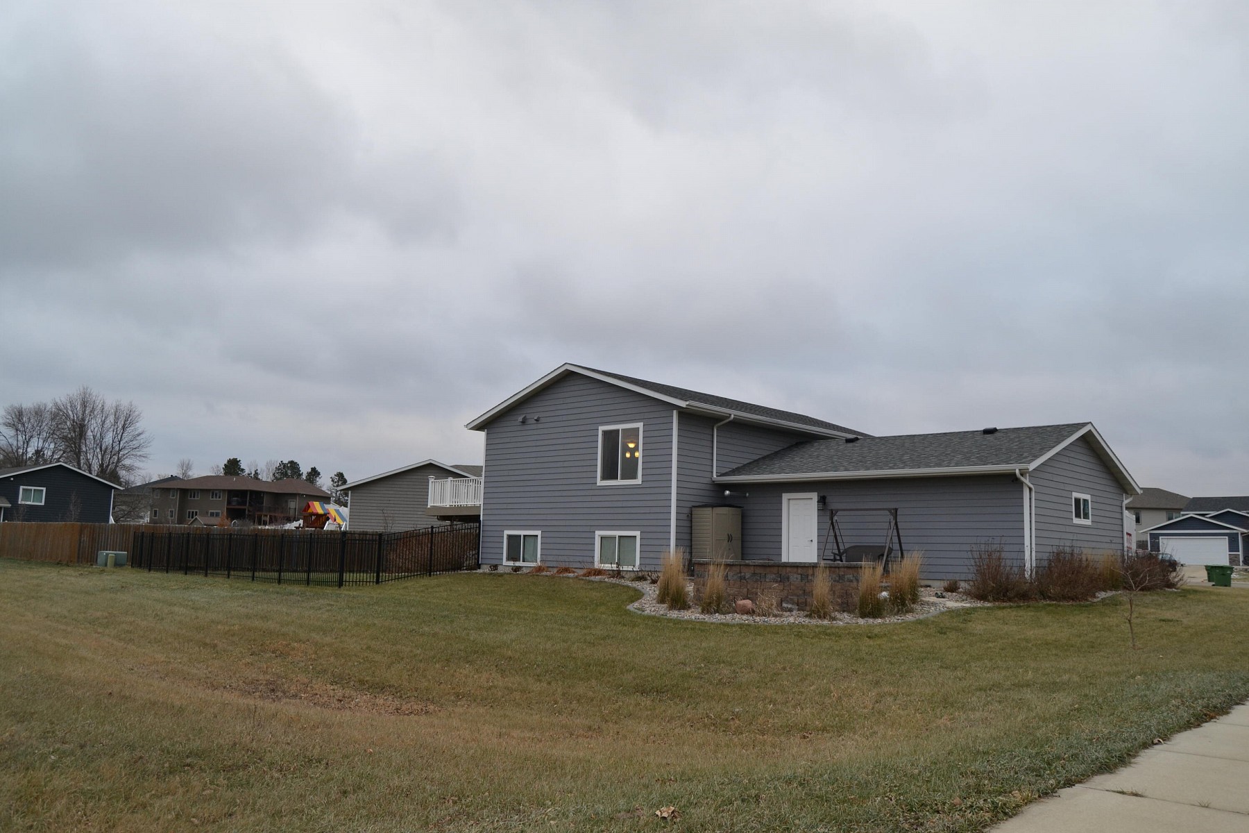 2116 Primrose Circle, Brookings, SD 57006