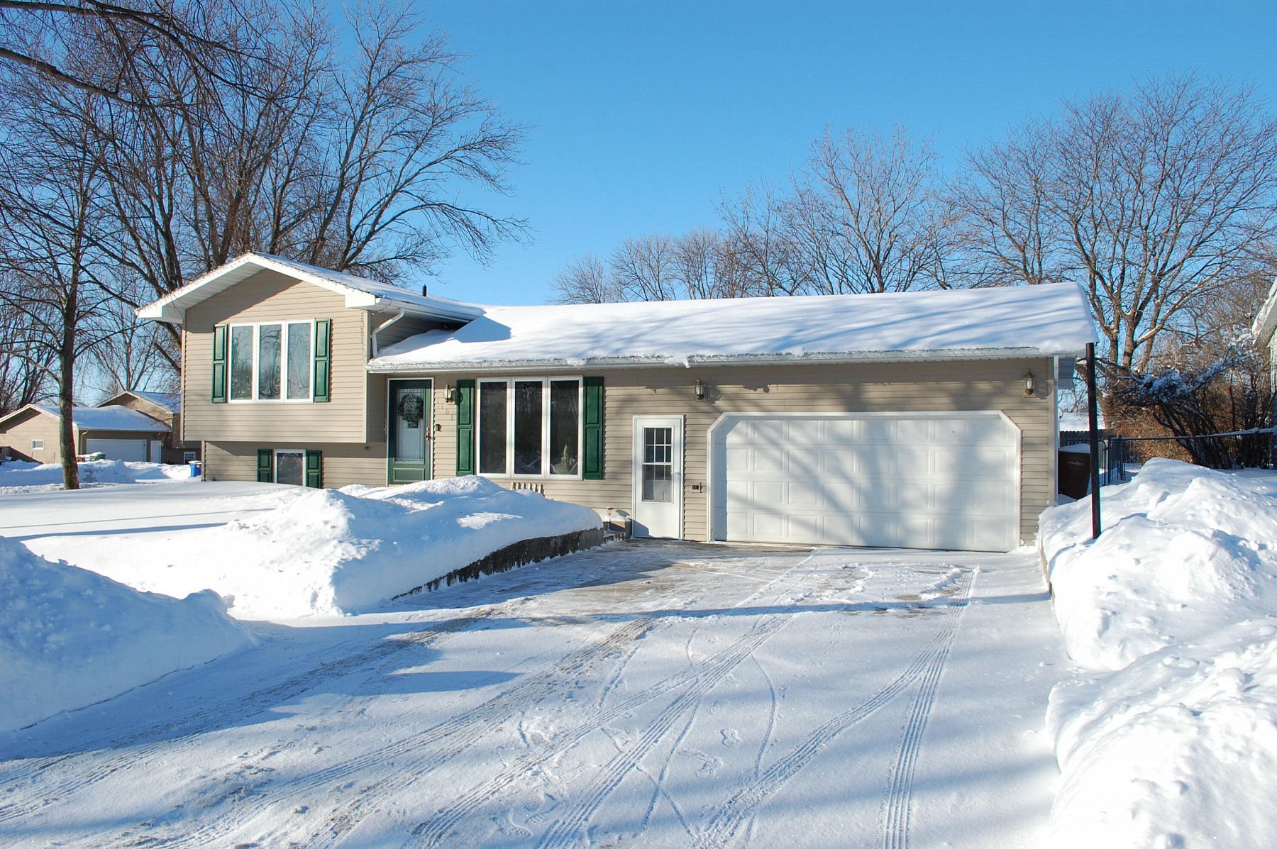 1103 Squire Court, Brookings, SD 57006