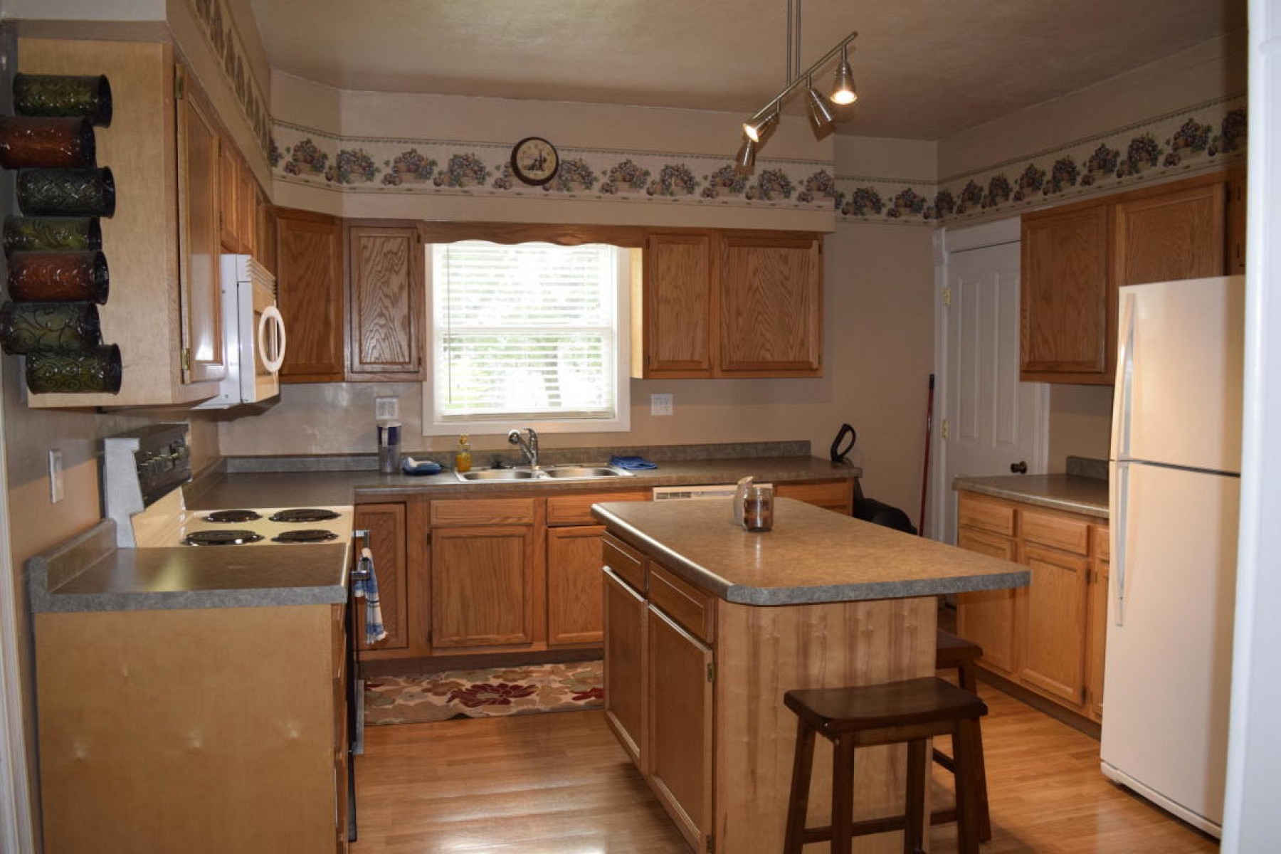 704 SPRUCE Street, Arlington, SD 57212