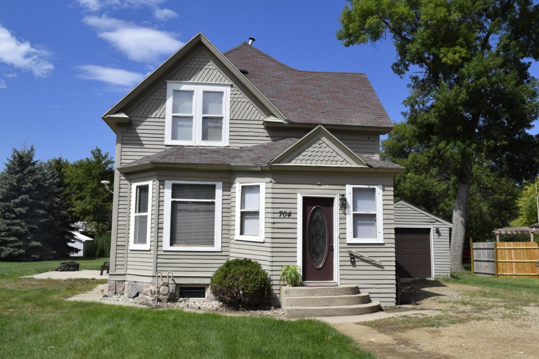 704 SPRUCE Street, Arlington, SD 57212