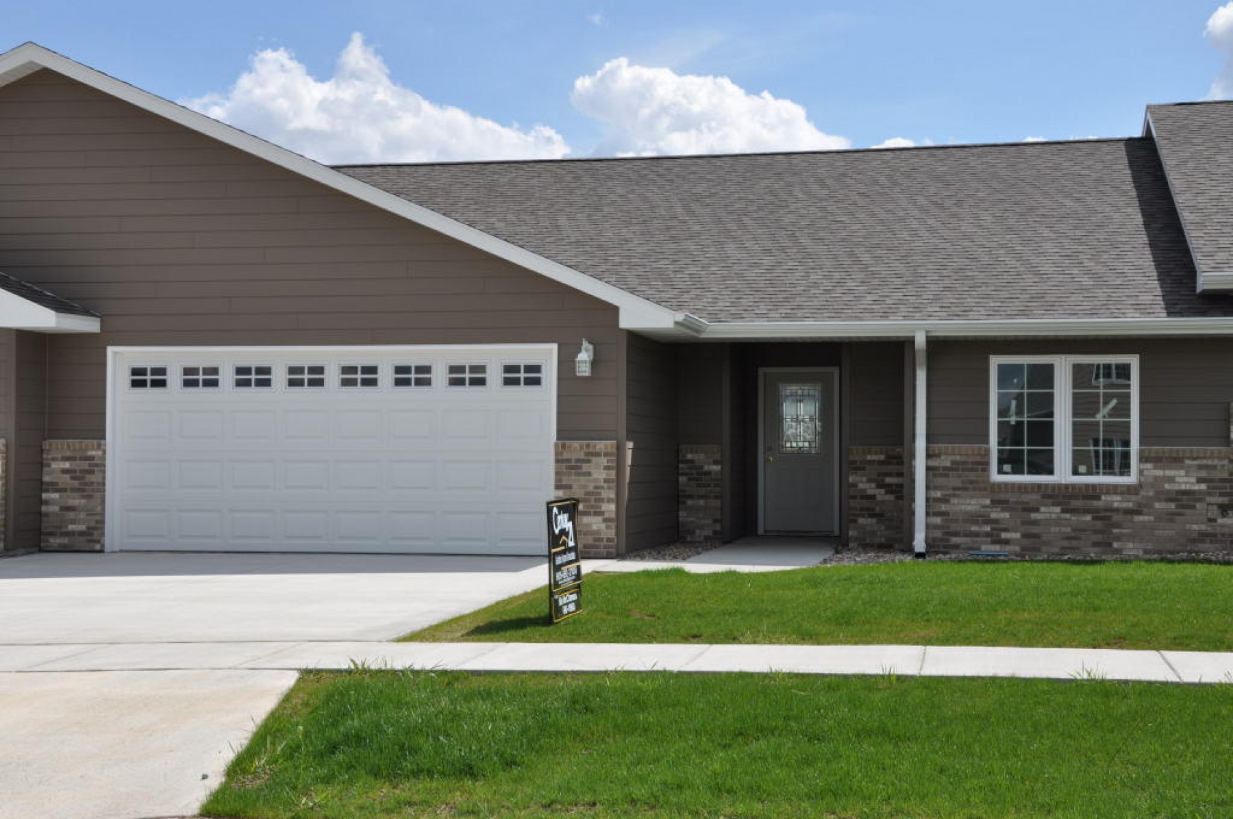 730 19th Street S, Brookings, SD 57006