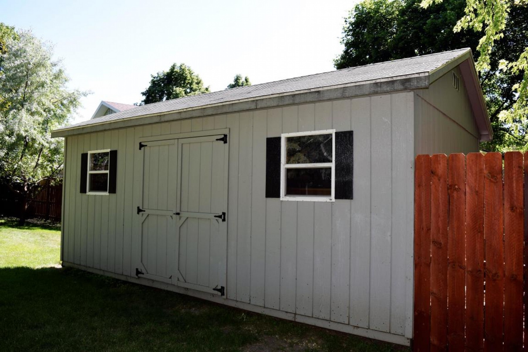 2037 Kansas Drive, Brookings, SD 57006