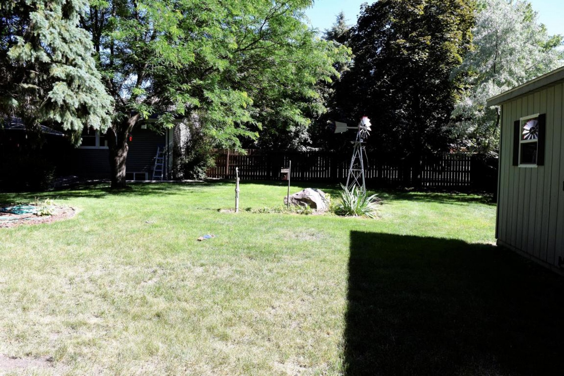 2037 Kansas Drive, Brookings, SD 57006