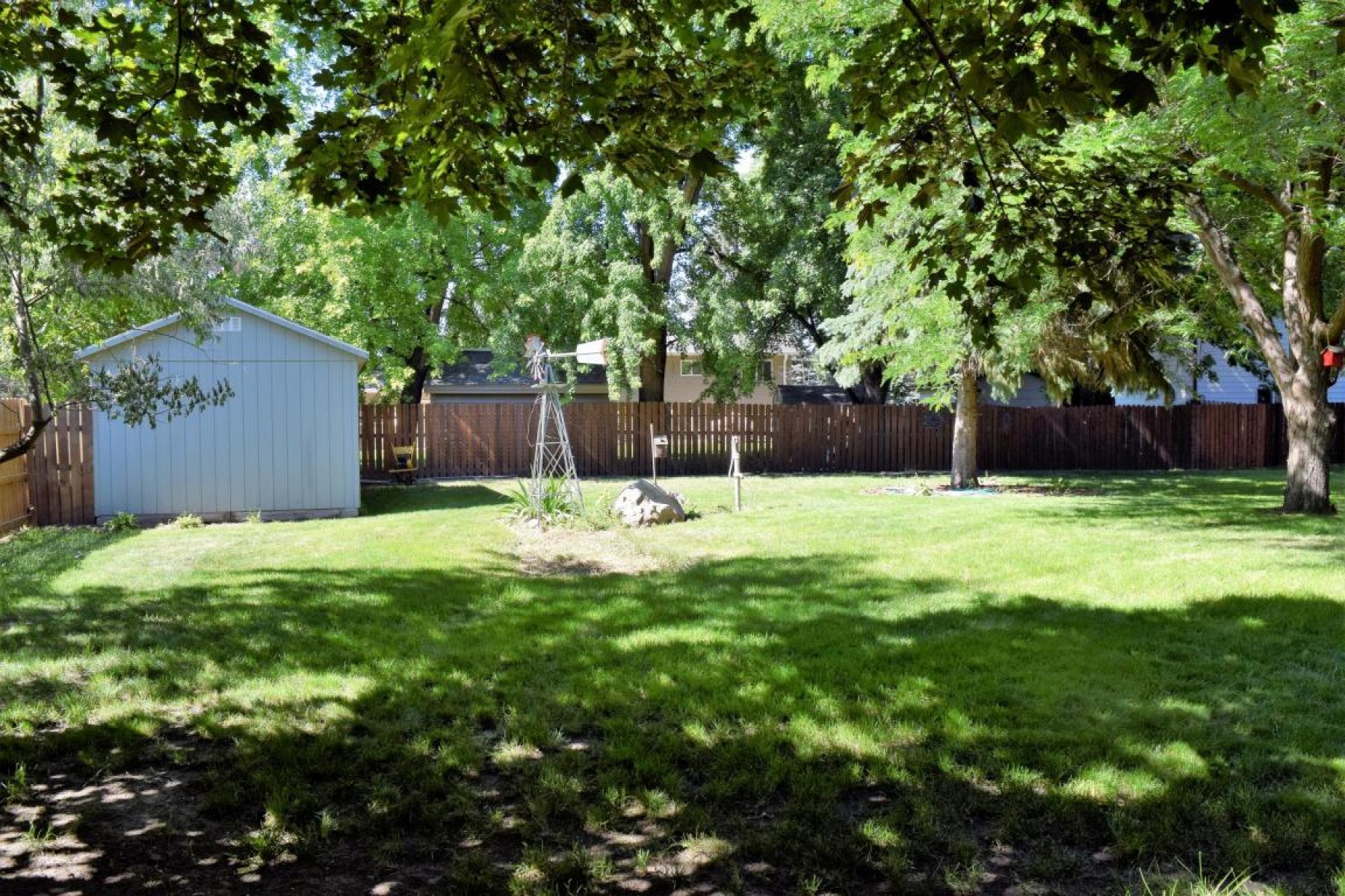 2037 Kansas Drive, Brookings, SD 57006