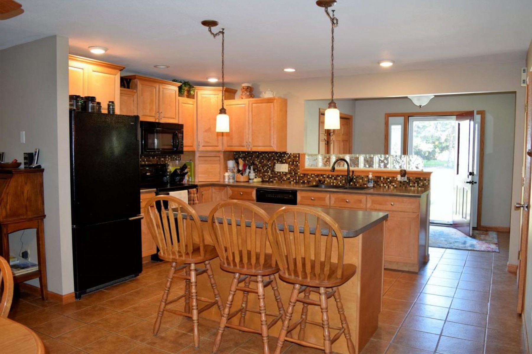 2037 Kansas Drive, Brookings, SD 57006