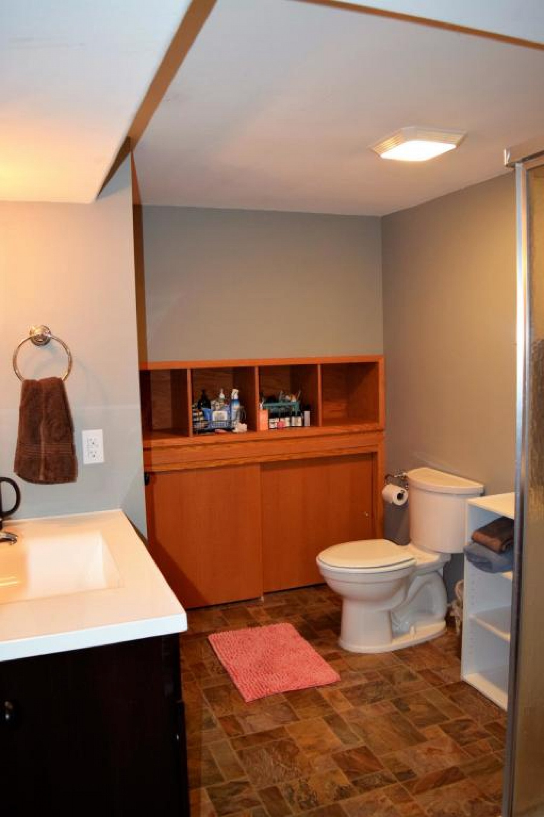 2037 Kansas Drive, Brookings, SD 57006