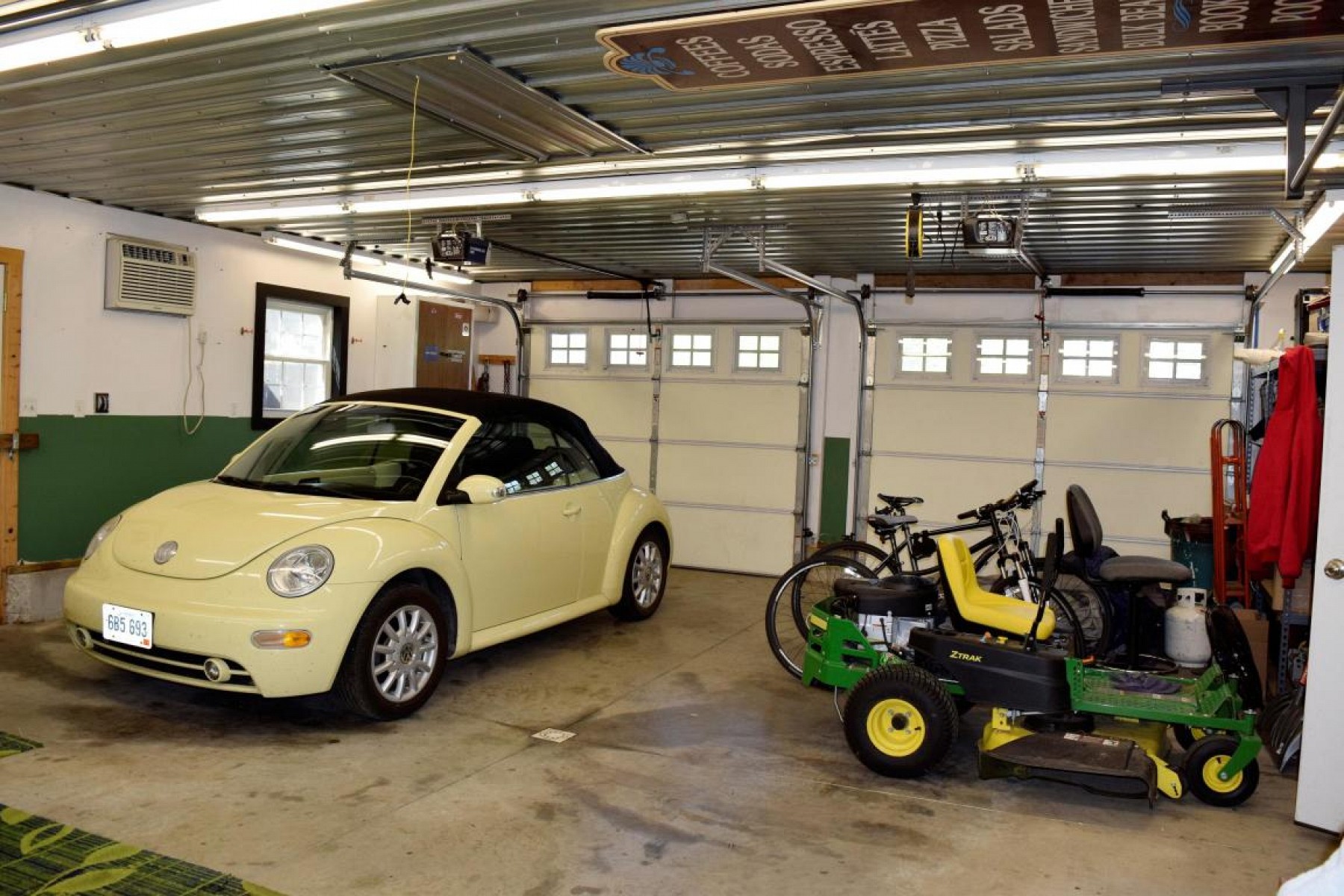 2037 Kansas Drive, Brookings, SD 57006