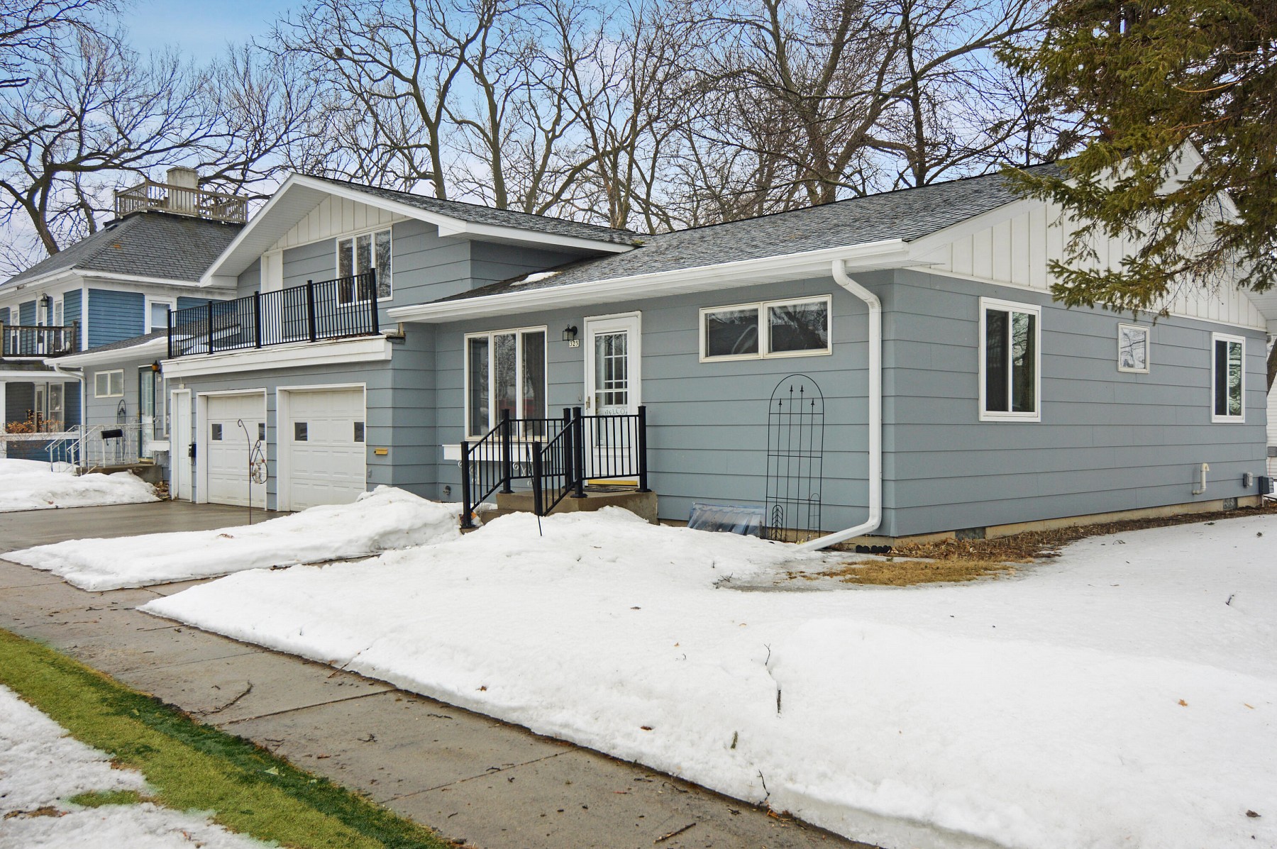 323/325 2nd Avenue, Brookings, SD 57006