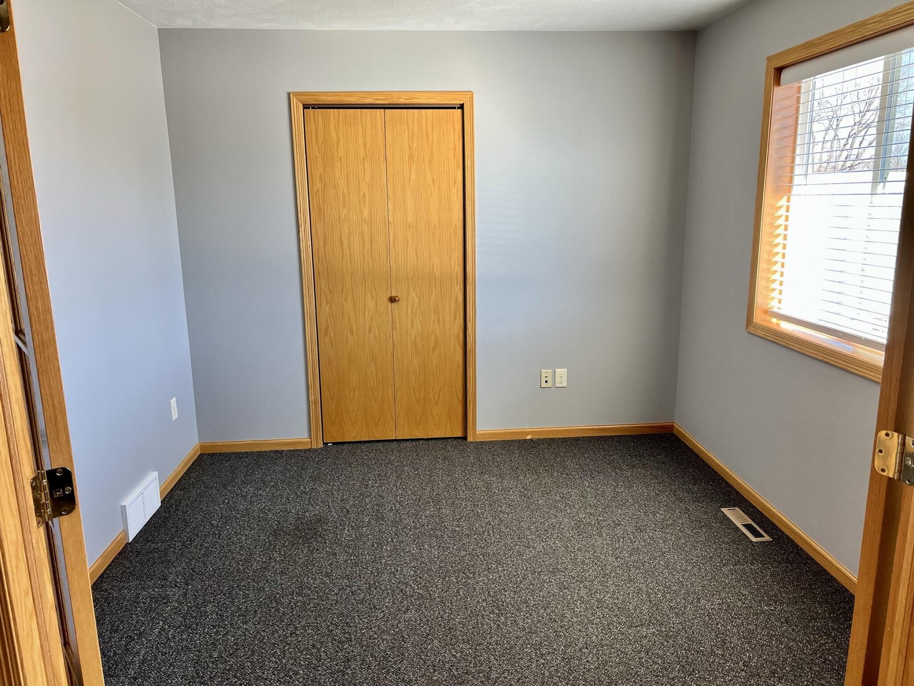 1823 9th Avenue S, Brookings, SD 57006