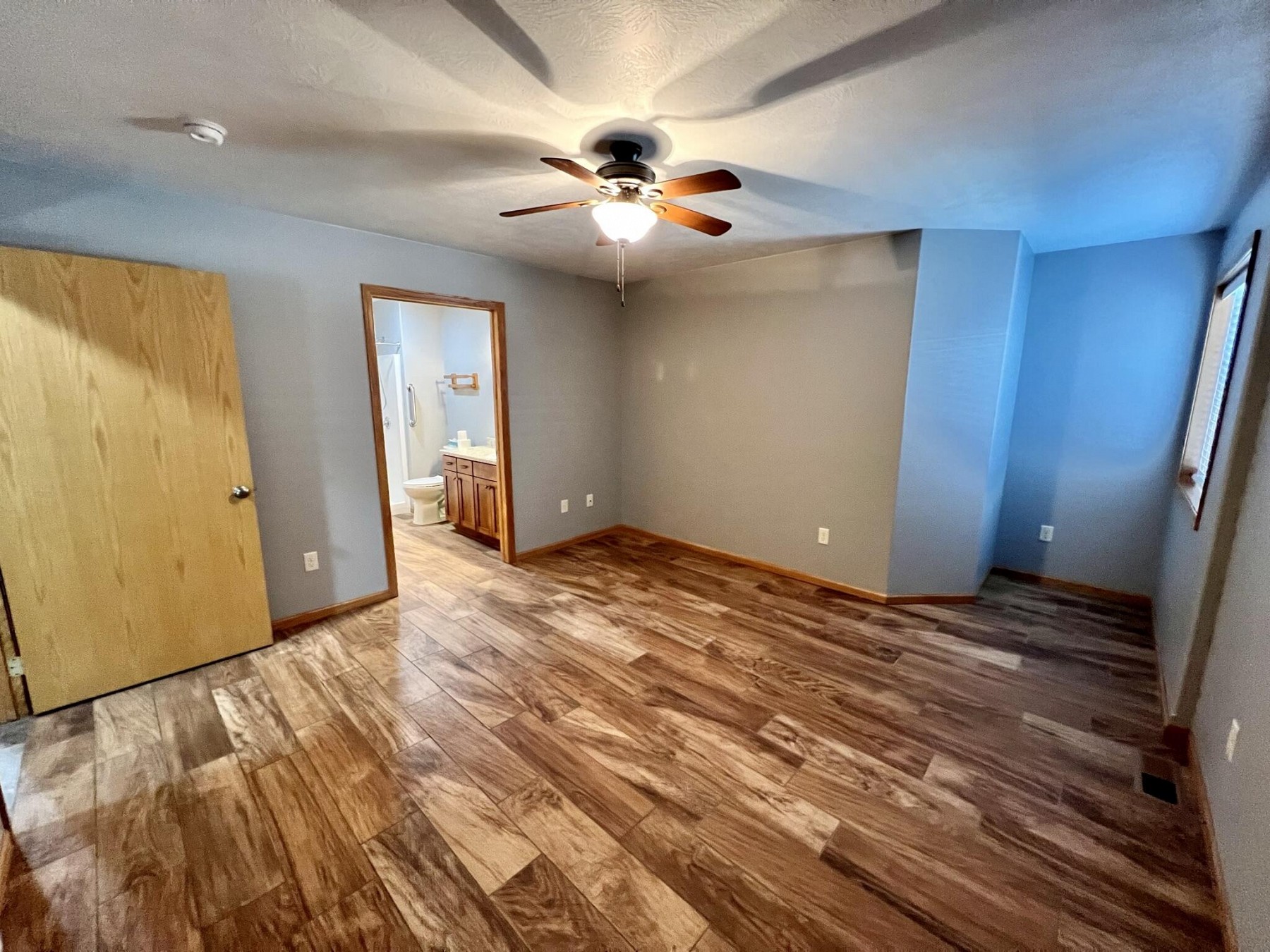 1823 9th Avenue S, Brookings, SD 57006