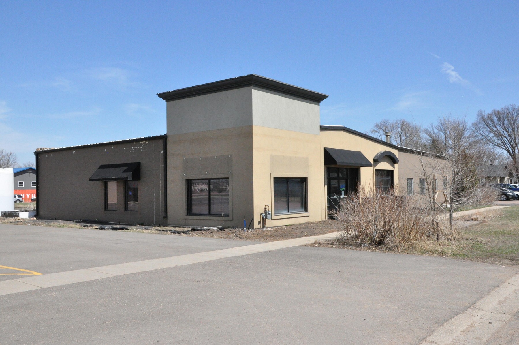 310 7th St, Brookings, SD 57006