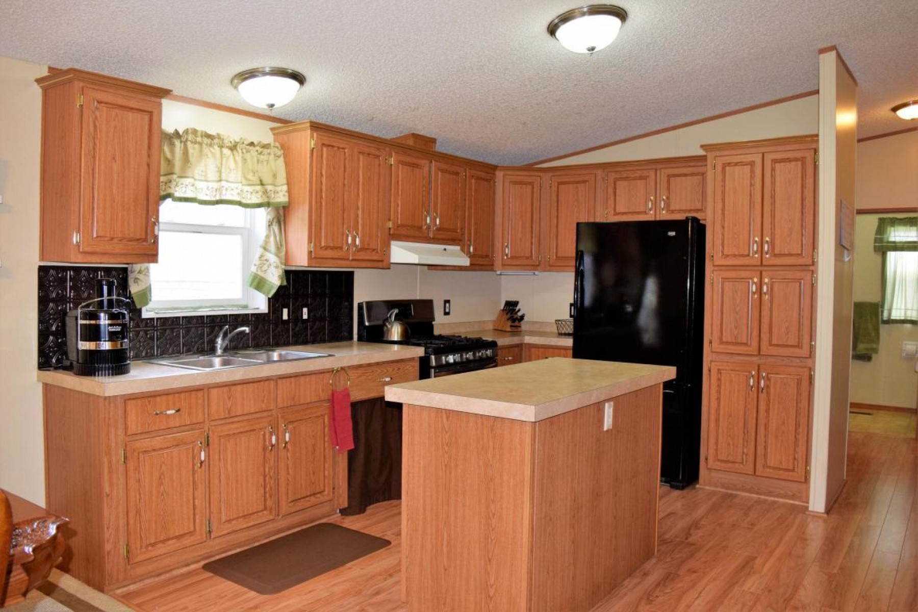 901 15th Street S, Brookings, SD 57006