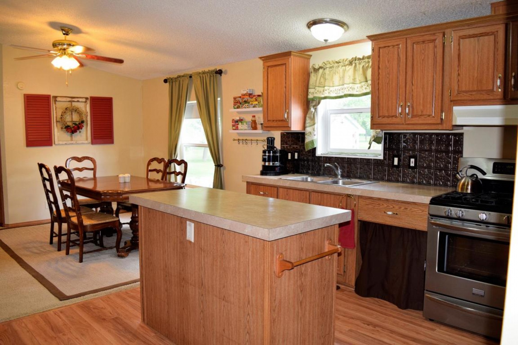 901 15th Street S, Brookings, SD 57006