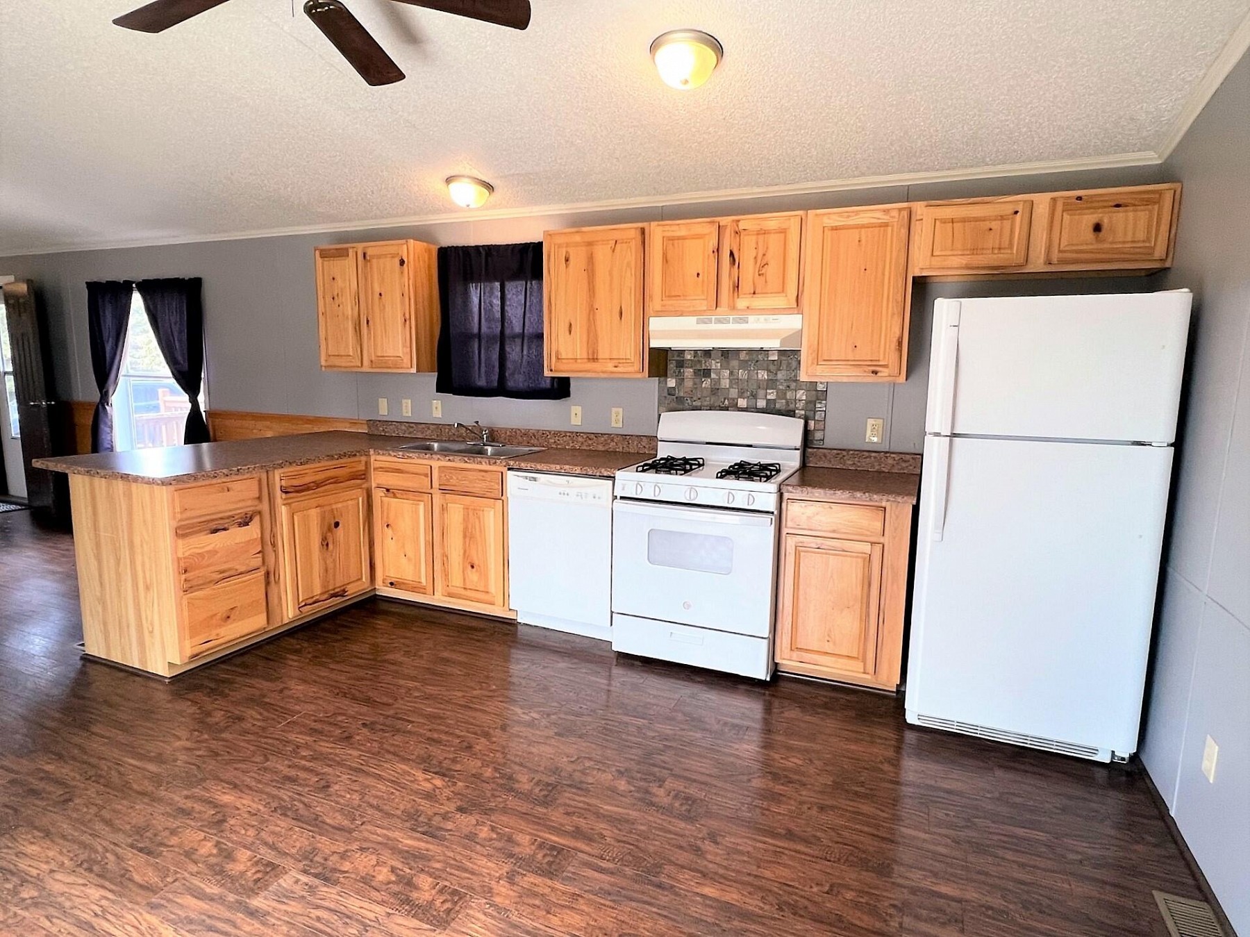 520 Wye Mesa Avenue, Brookings, SD 57006