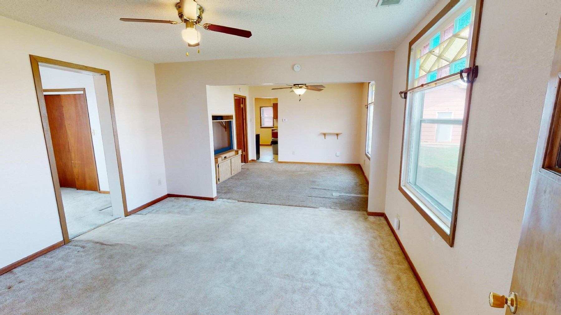 201 Main Street, Outside Area, SD 57077