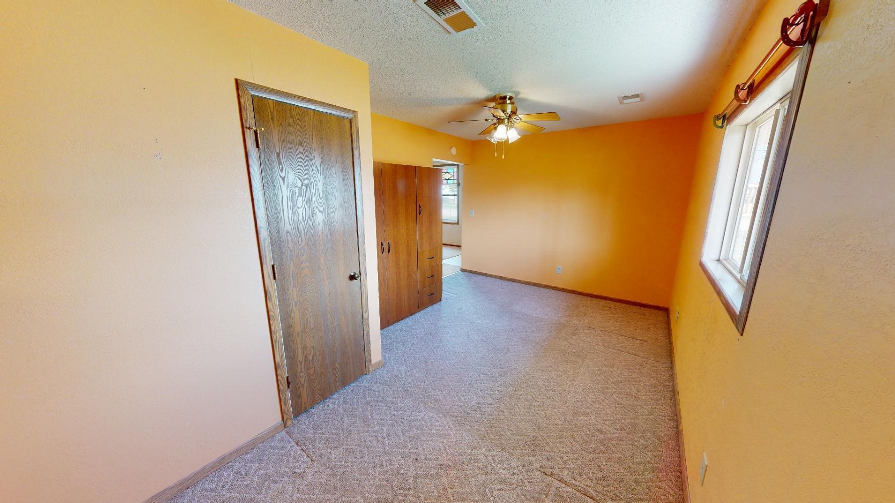 201 Main Street, Outside Area, SD 57077