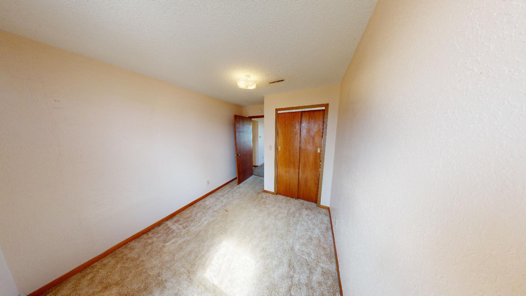 201 Main Street, Outside Area, SD 57077