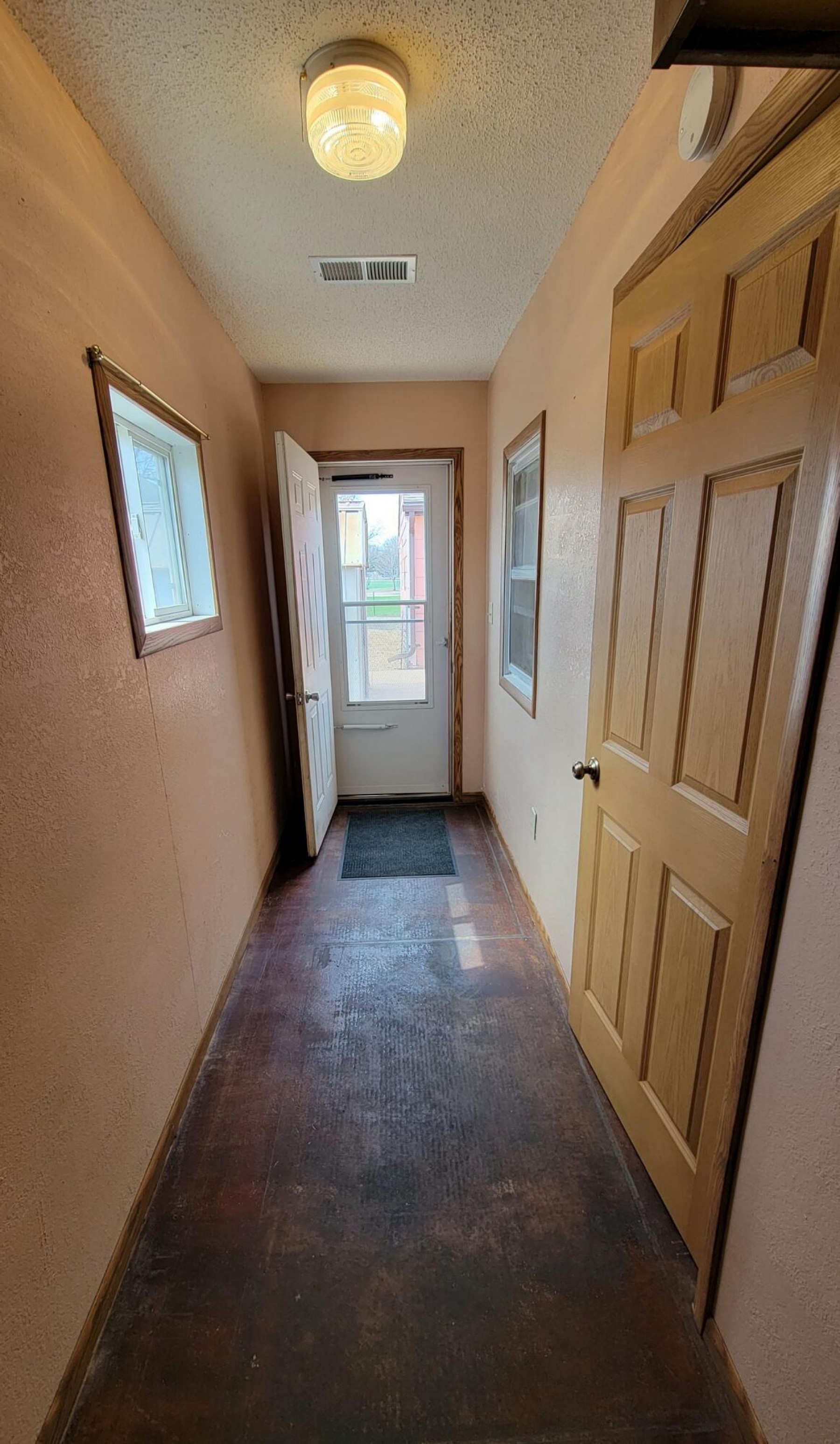 201 Main Street, Outside Area, SD 57077