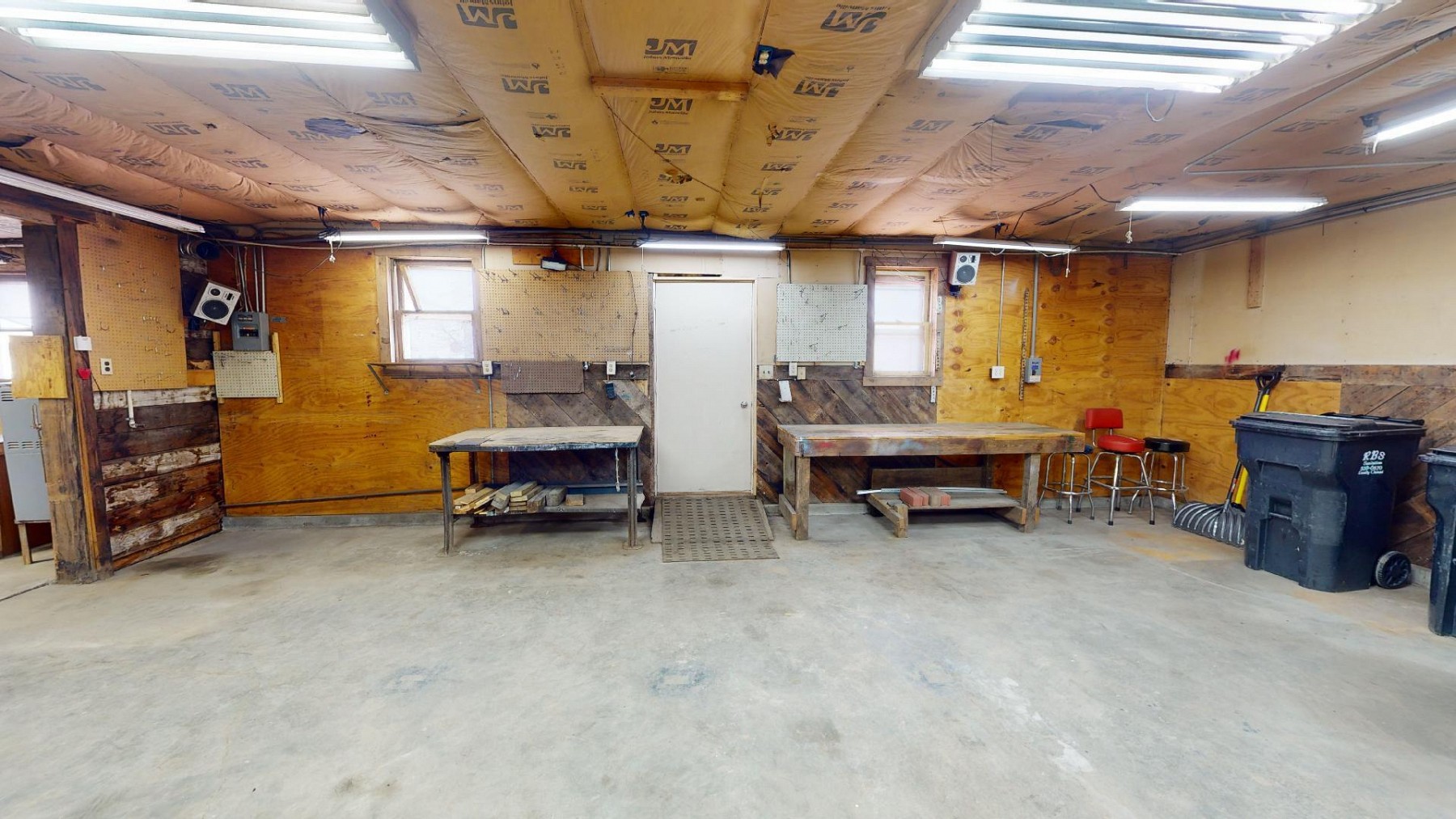 201 Main Street, Outside Area, SD 57077