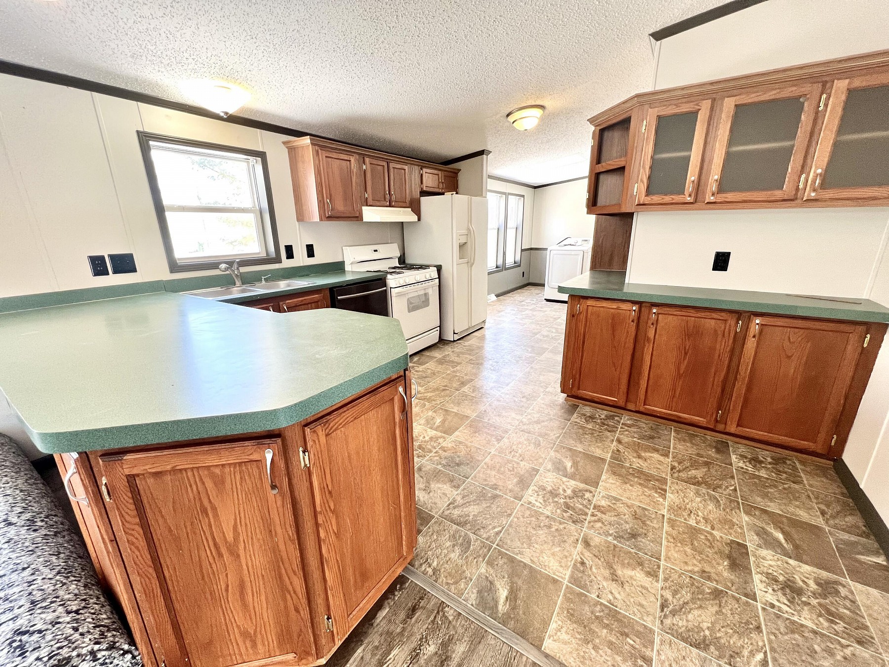 901 15th Street S, Brookings, SD 57006