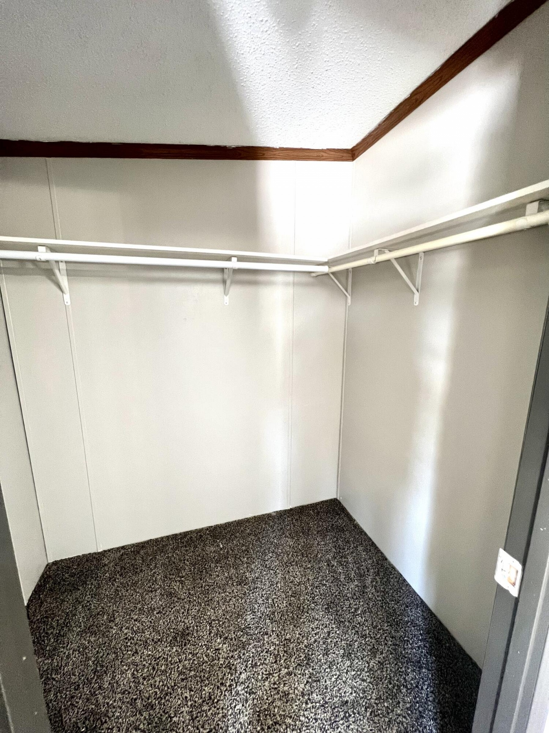 901 15th Street S, Brookings, SD 57006