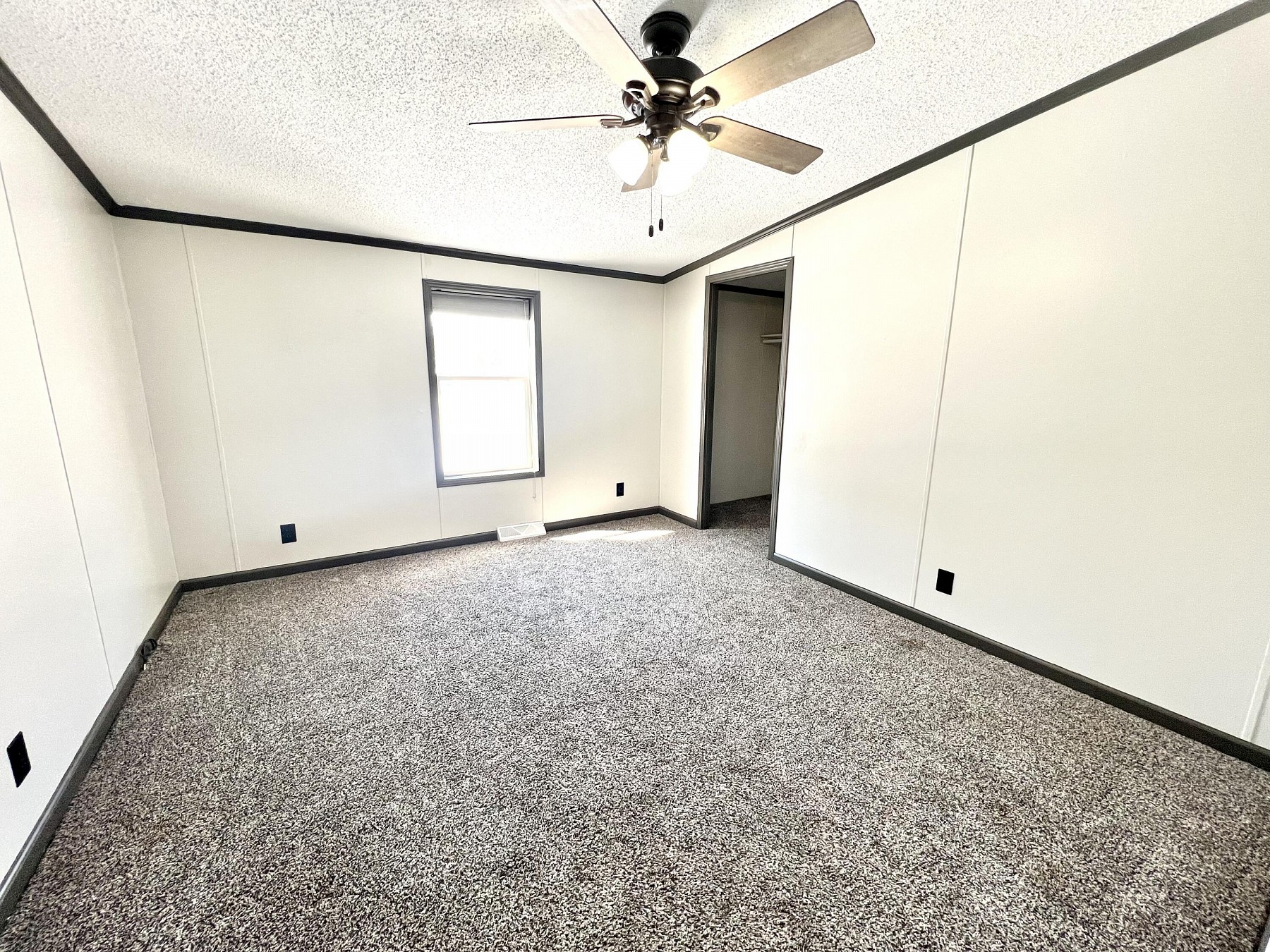 901 15th Street S, Brookings, SD 57006