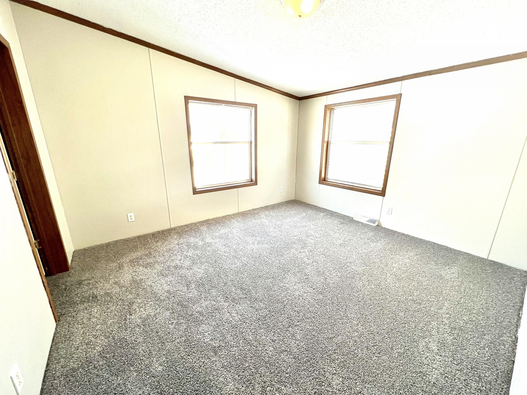 901 15th Street S, Brookings, SD 57006