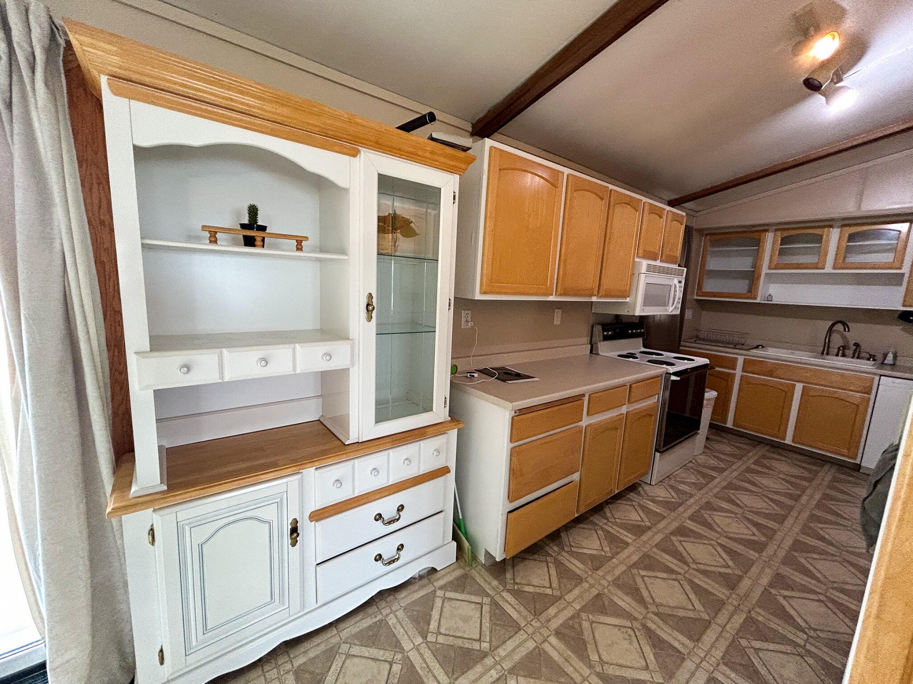 1027 Orchard Drive, Brookings, SD 57006