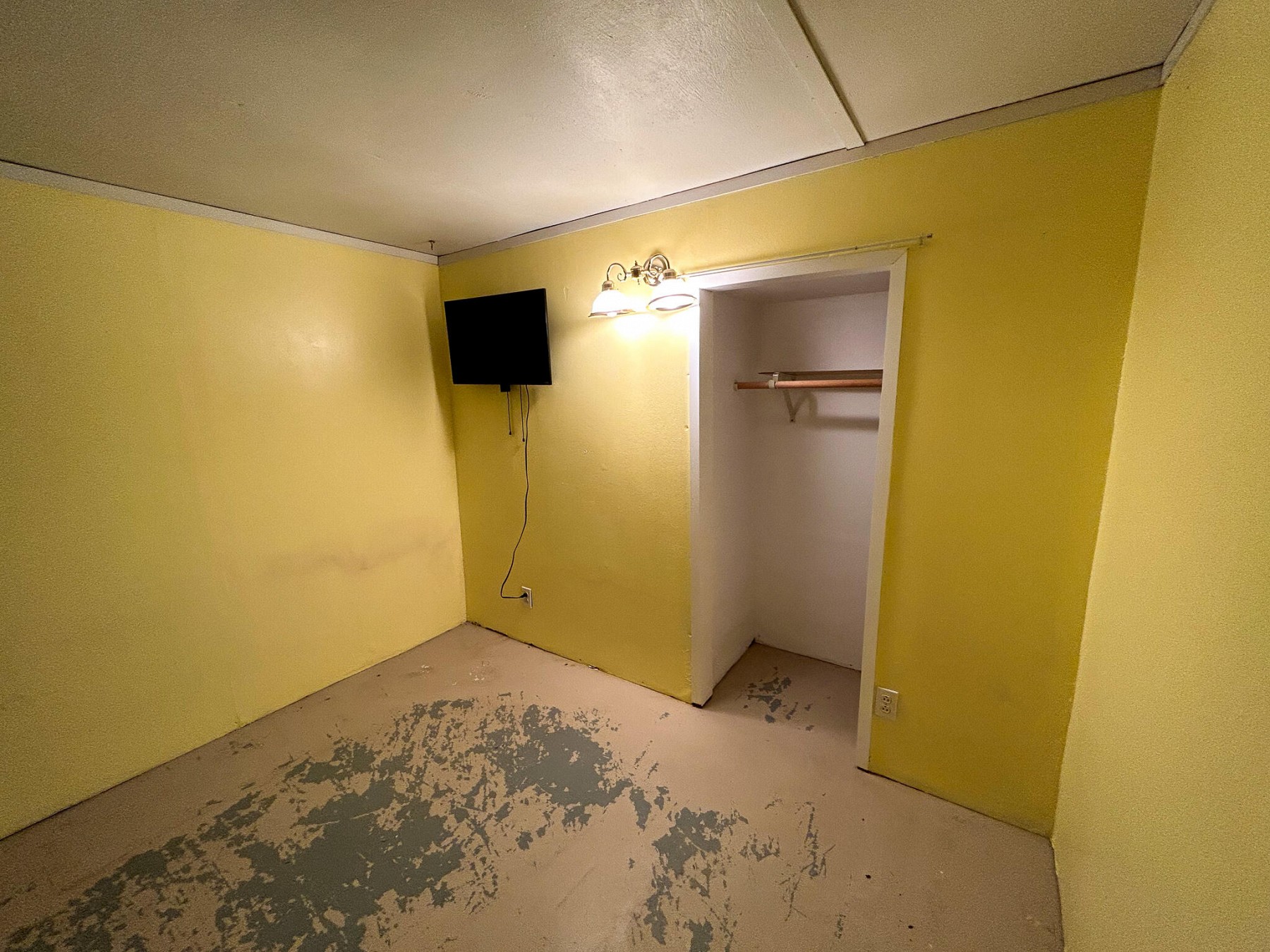 1027 Orchard Drive, Brookings, SD 57006