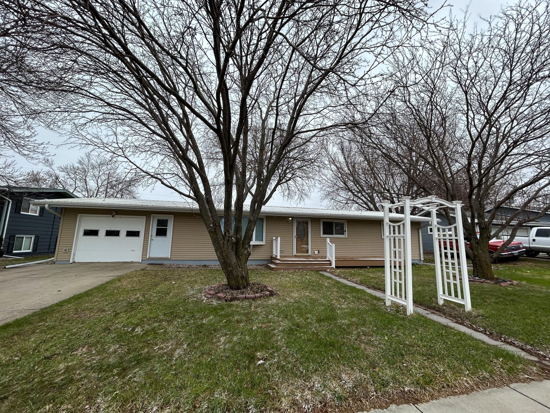 1027 Orchard Drive, Brookings, SD 57006