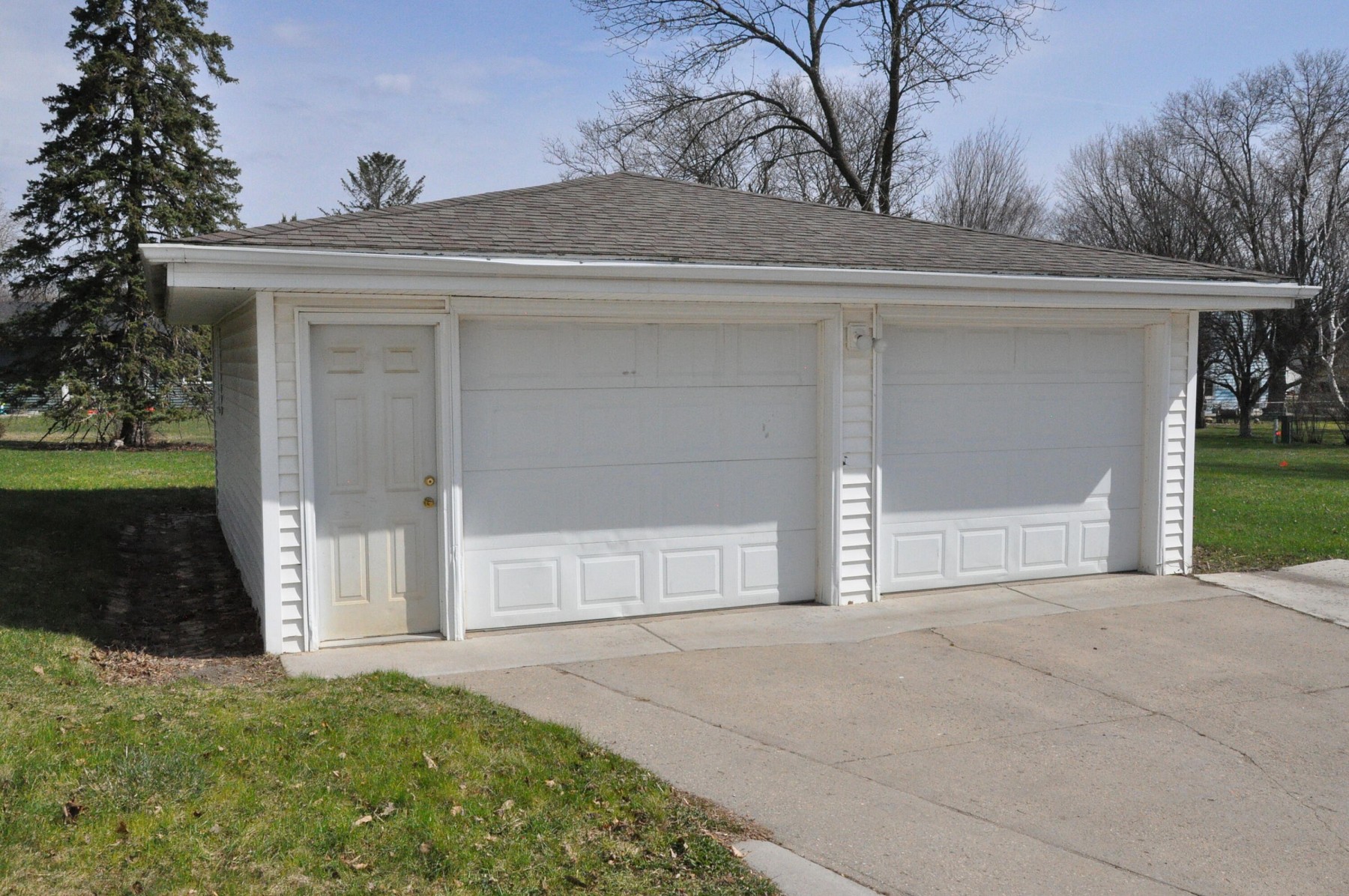 2021 3rd Street, Brookings, SD 57006