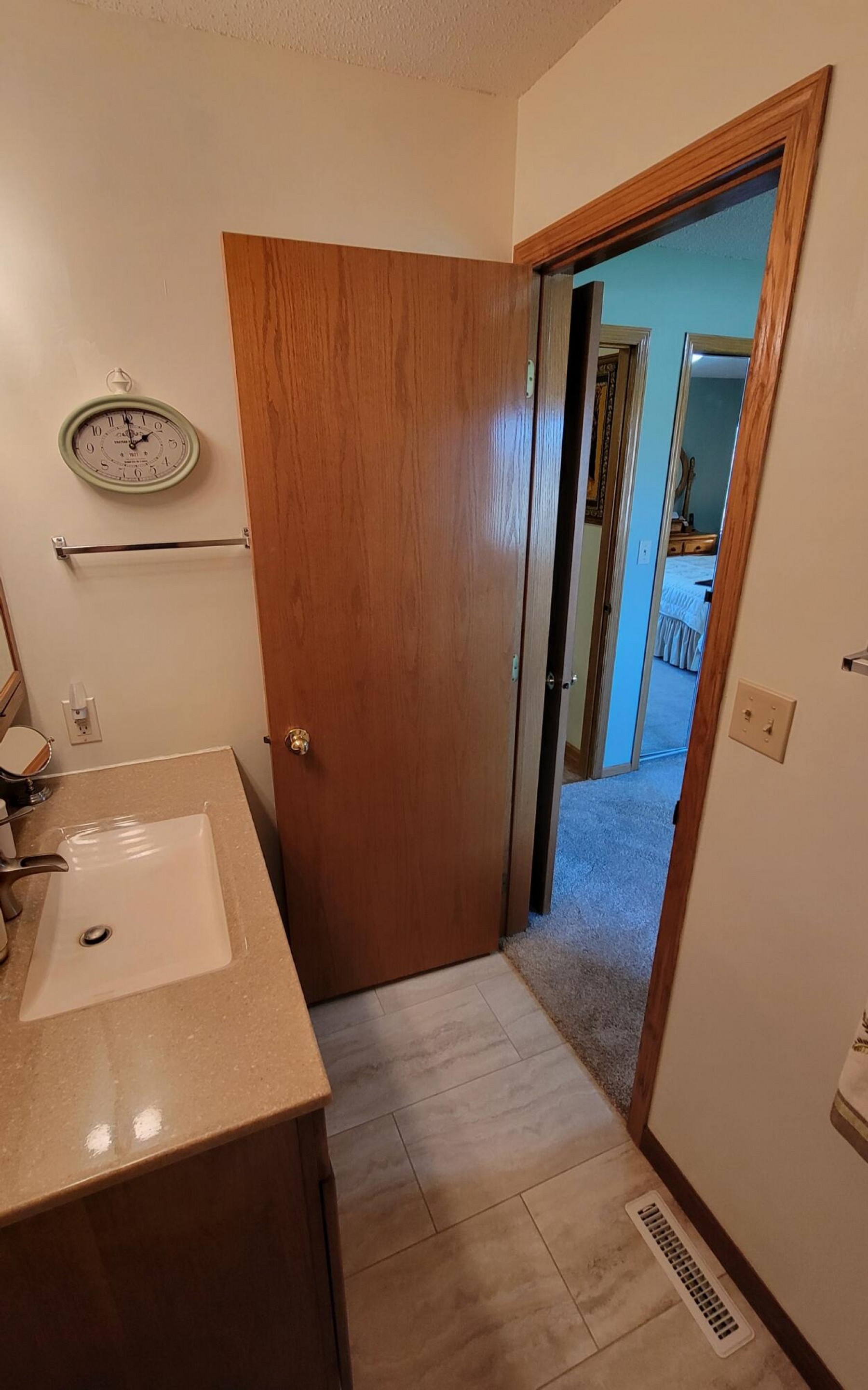 908 Christine Avenue, Brookings, SD 57006