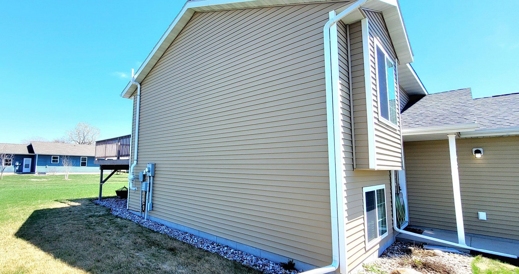 302 Lilac Avenue, Aurora, SD 57002