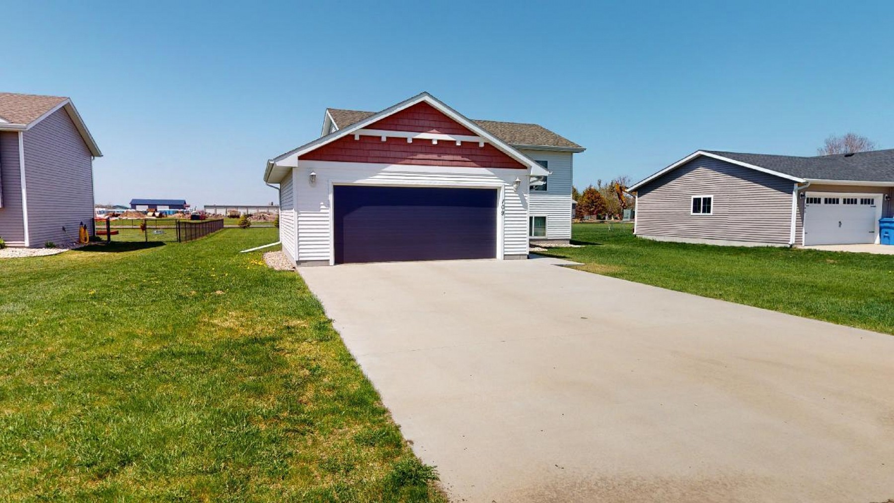 109 Lindsay Drive, Aurora, SD 57002