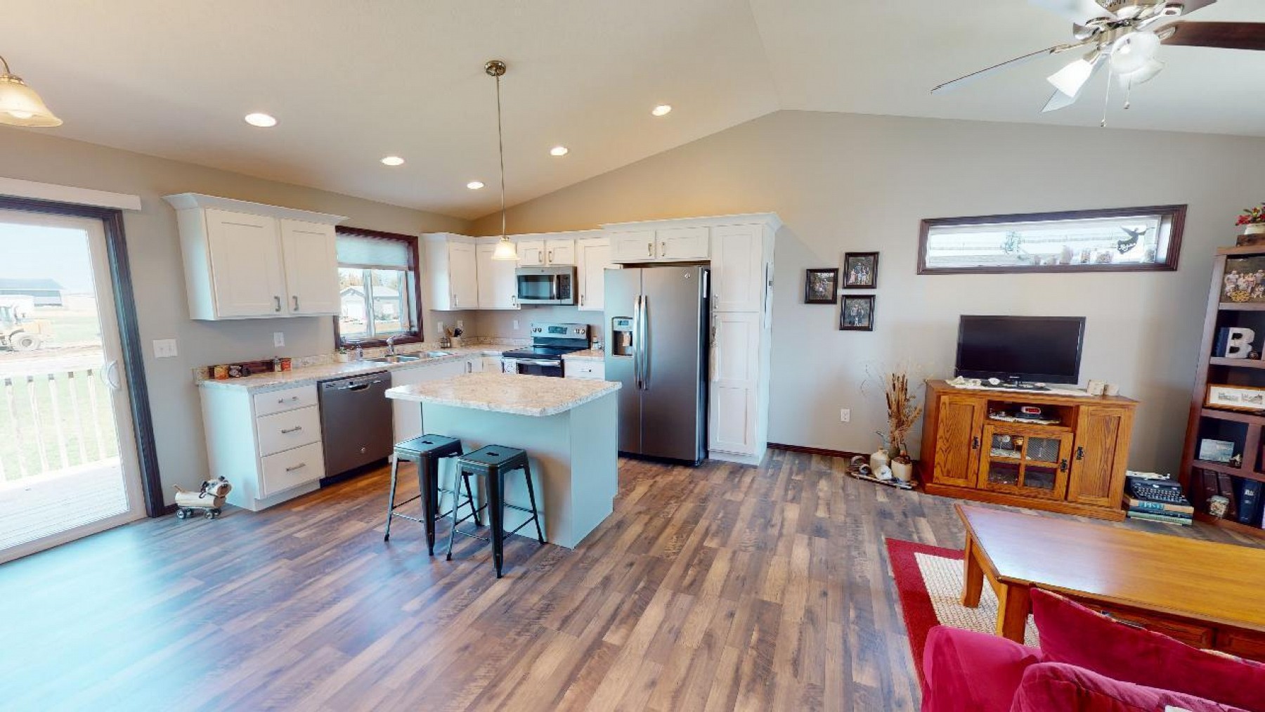 109 Lindsay Drive, Aurora, SD 57002