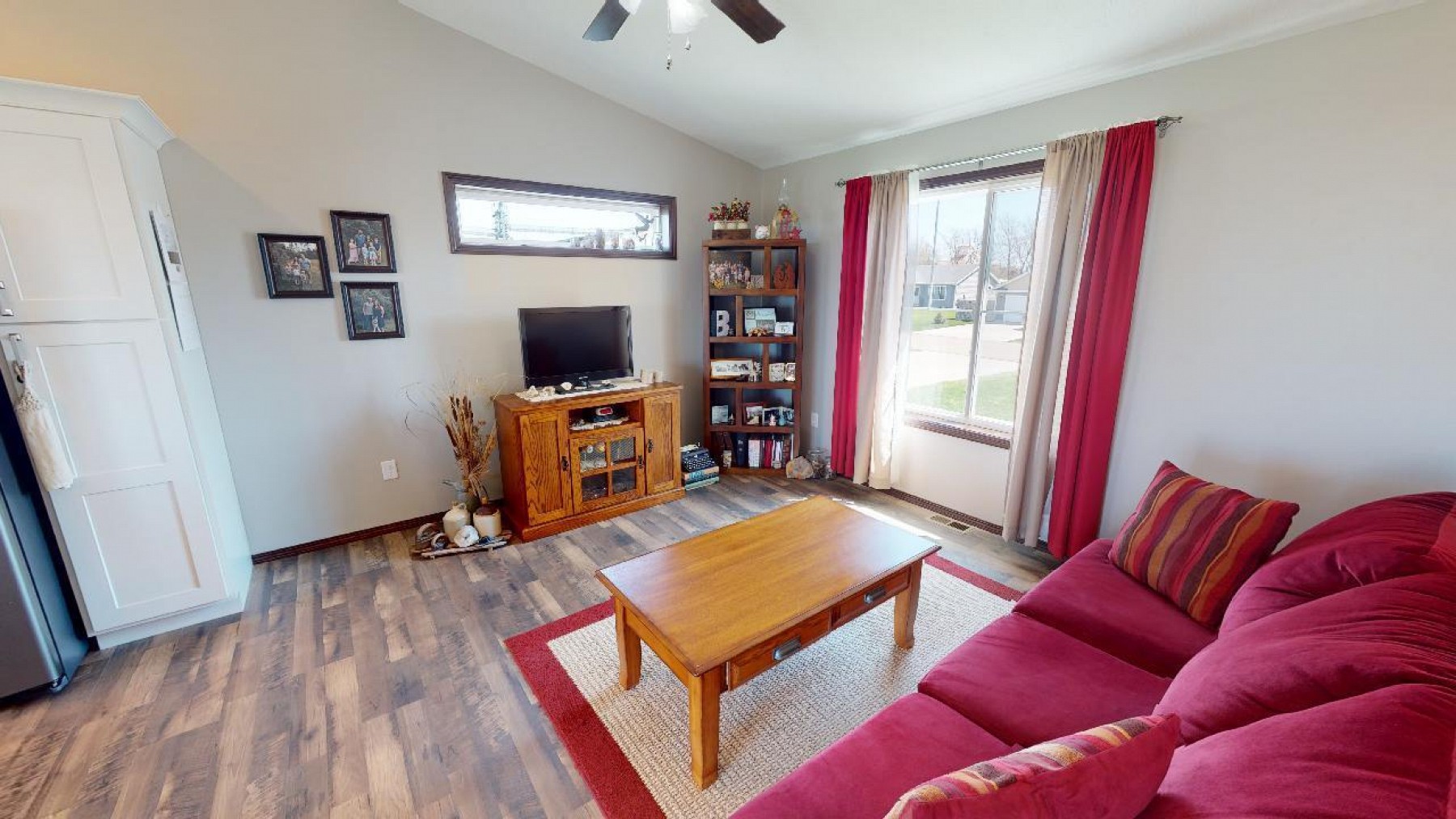 109 Lindsay Drive, Aurora, SD 57002