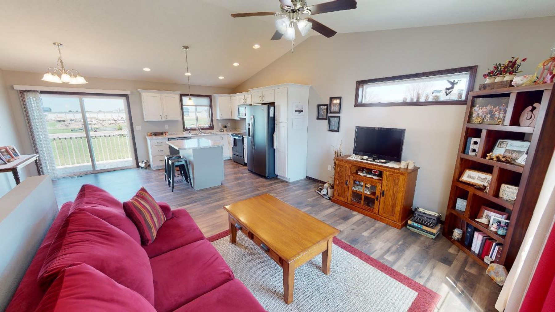 109 Lindsay Drive, Aurora, SD 57002